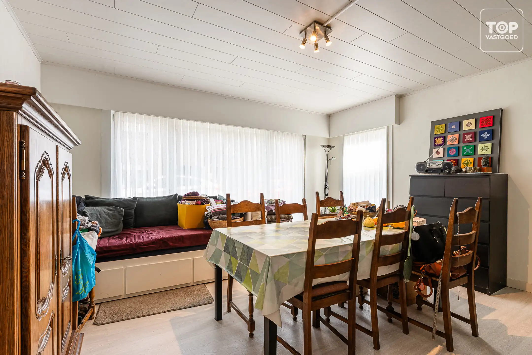 Gelijkvloers appartement met twee slaapkamers, tuin en garage  foto 2