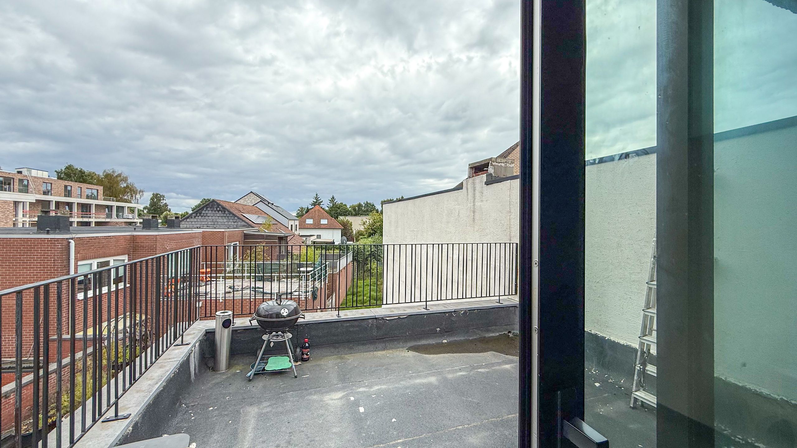 Ruim appartement met 2 slpks en dakterras in centrum Zolder! foto 17