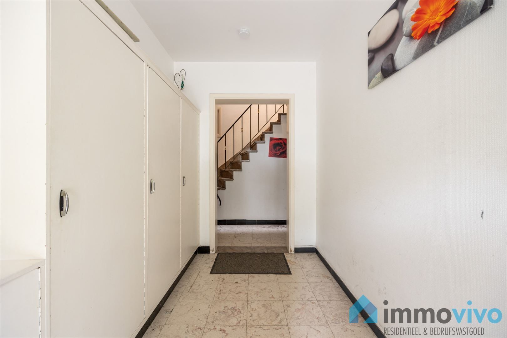 Ruim gelijkvloersappartement met 3 slpk's en koer foto 15