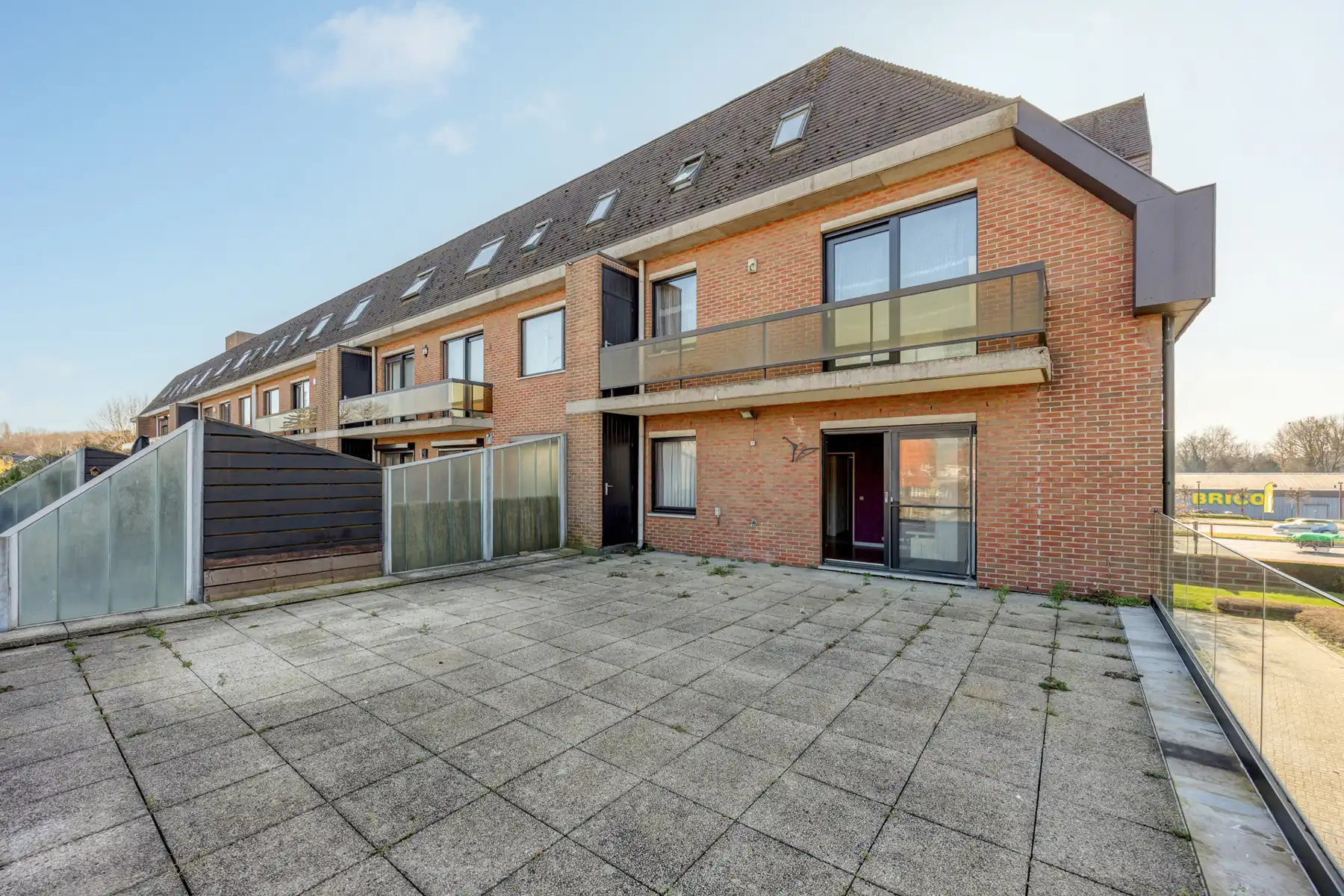 Ruim 2-slaapkamerappartement met lift, 2 terrassen en garage. foto 11