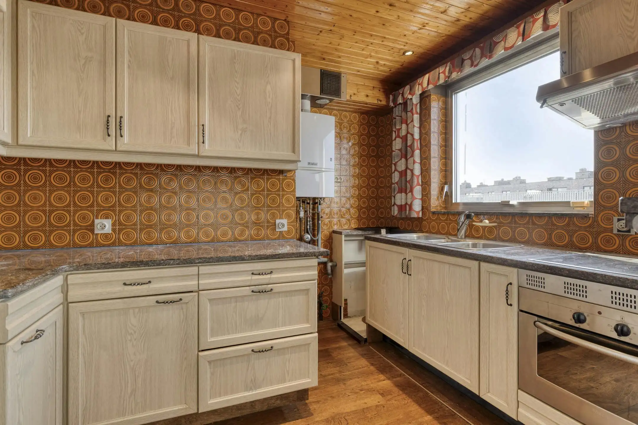 Ruim dakappartement met garage op uitstekende locatie in Deurne! foto 8
