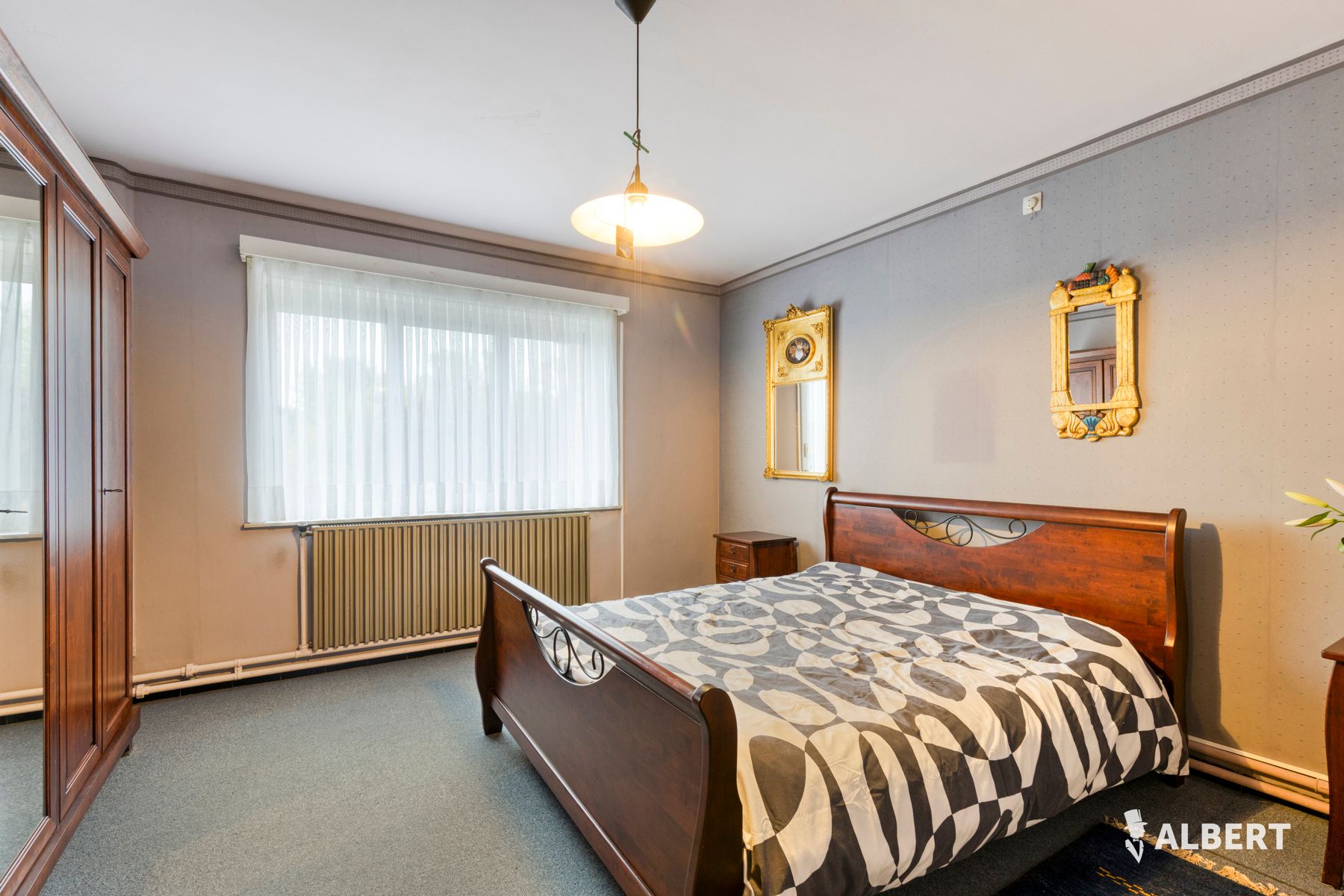 Woning met 3 slaapkamers en tuin in rustige straat foto 8