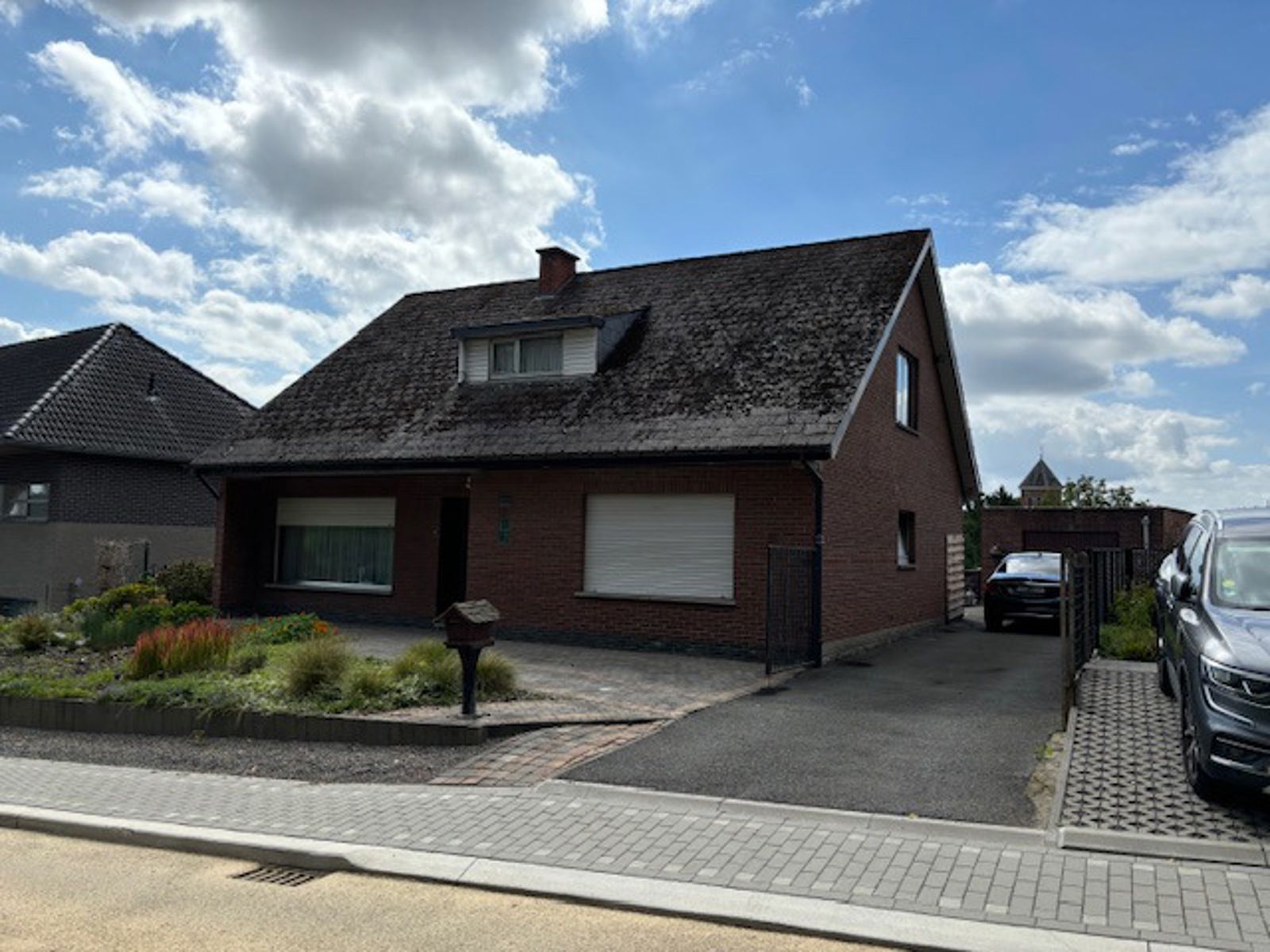 Te renoveren villa 4 slpks te Linden foto 15