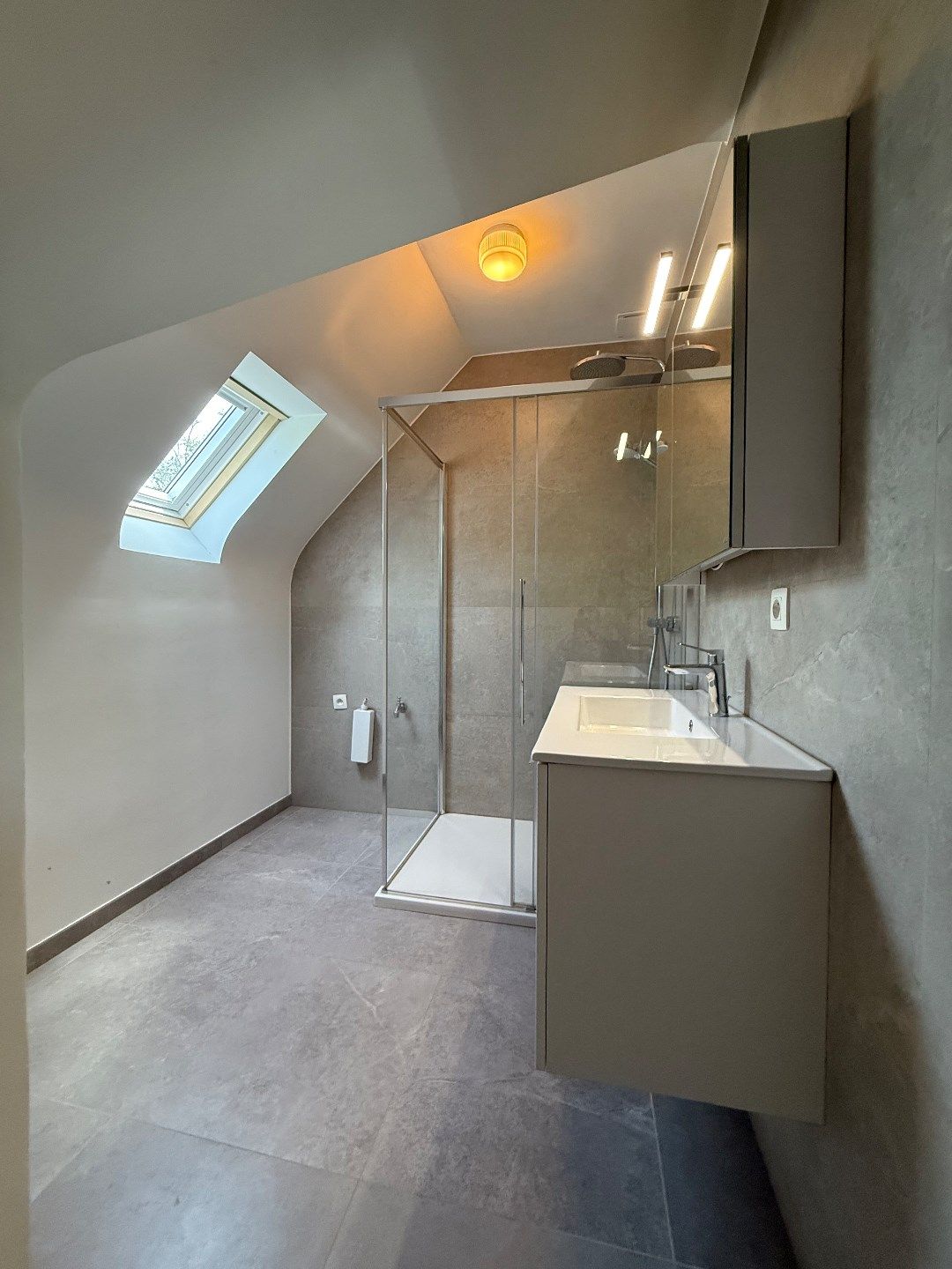 Appartement met garage en kelderberging foto 12