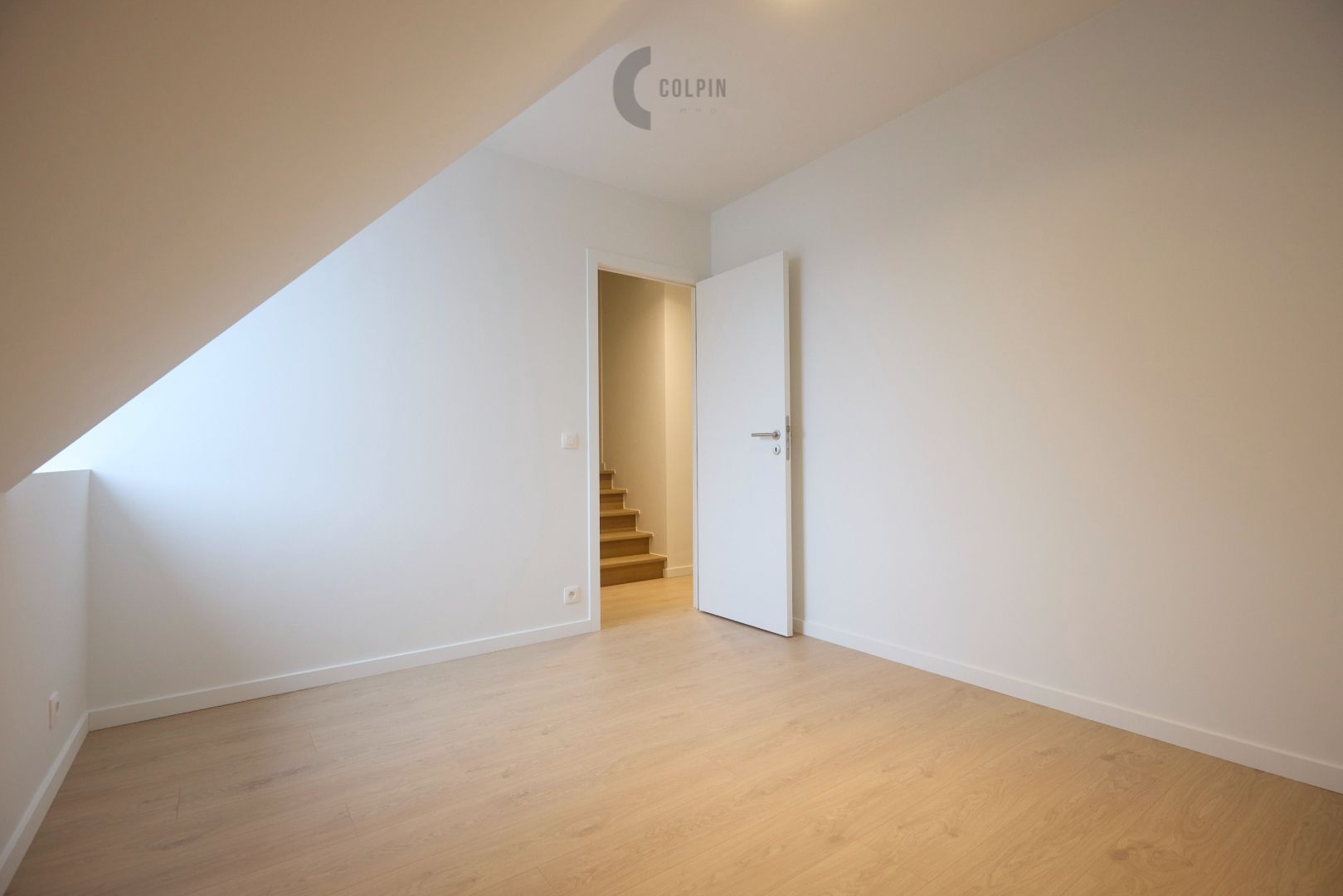 Nieuwbouw duplex vlakbij de Zeedijk en het Heldenplein foto 12