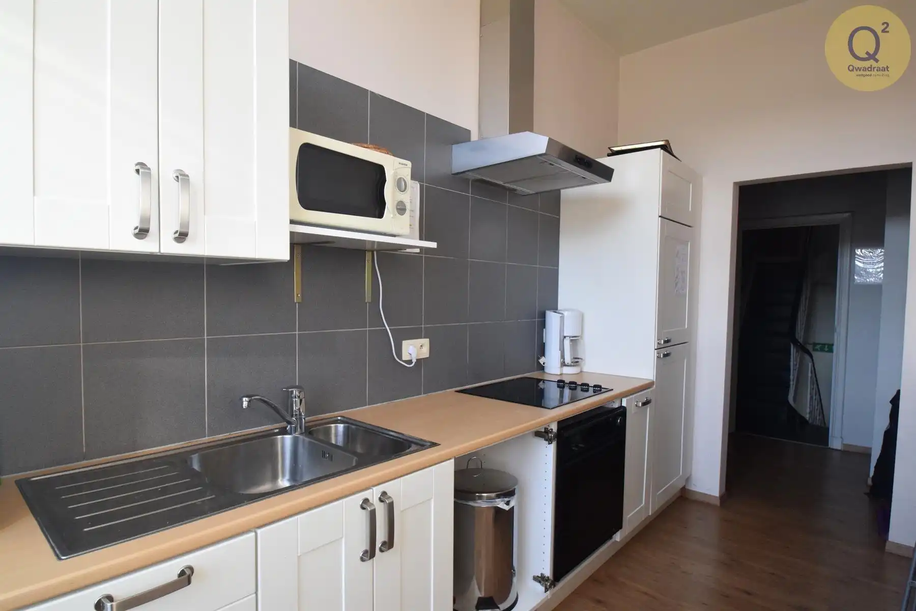 Riant opbrengsteigendom op de Bredabaan te Merksem foto 5