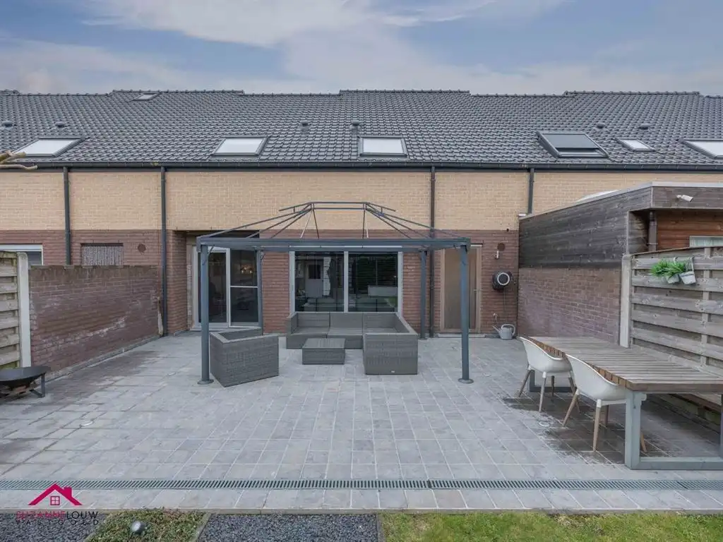 Instapklare gezinswoning in hedendaagse stijl foto 28