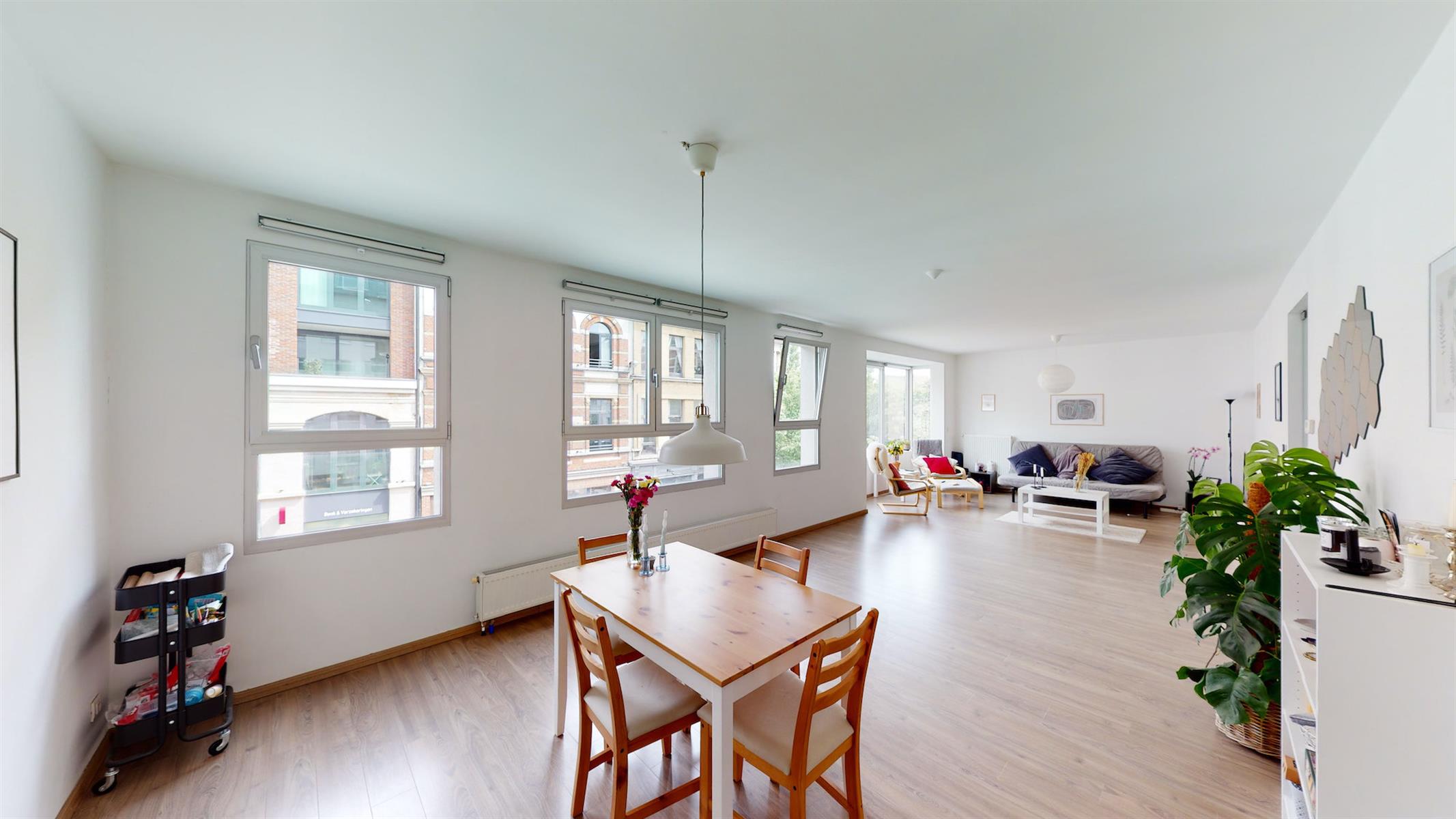 ANTWERPEN ZUID - Appartement op toplocatie aan het Zuidpark.  foto {{pictureIndex}}