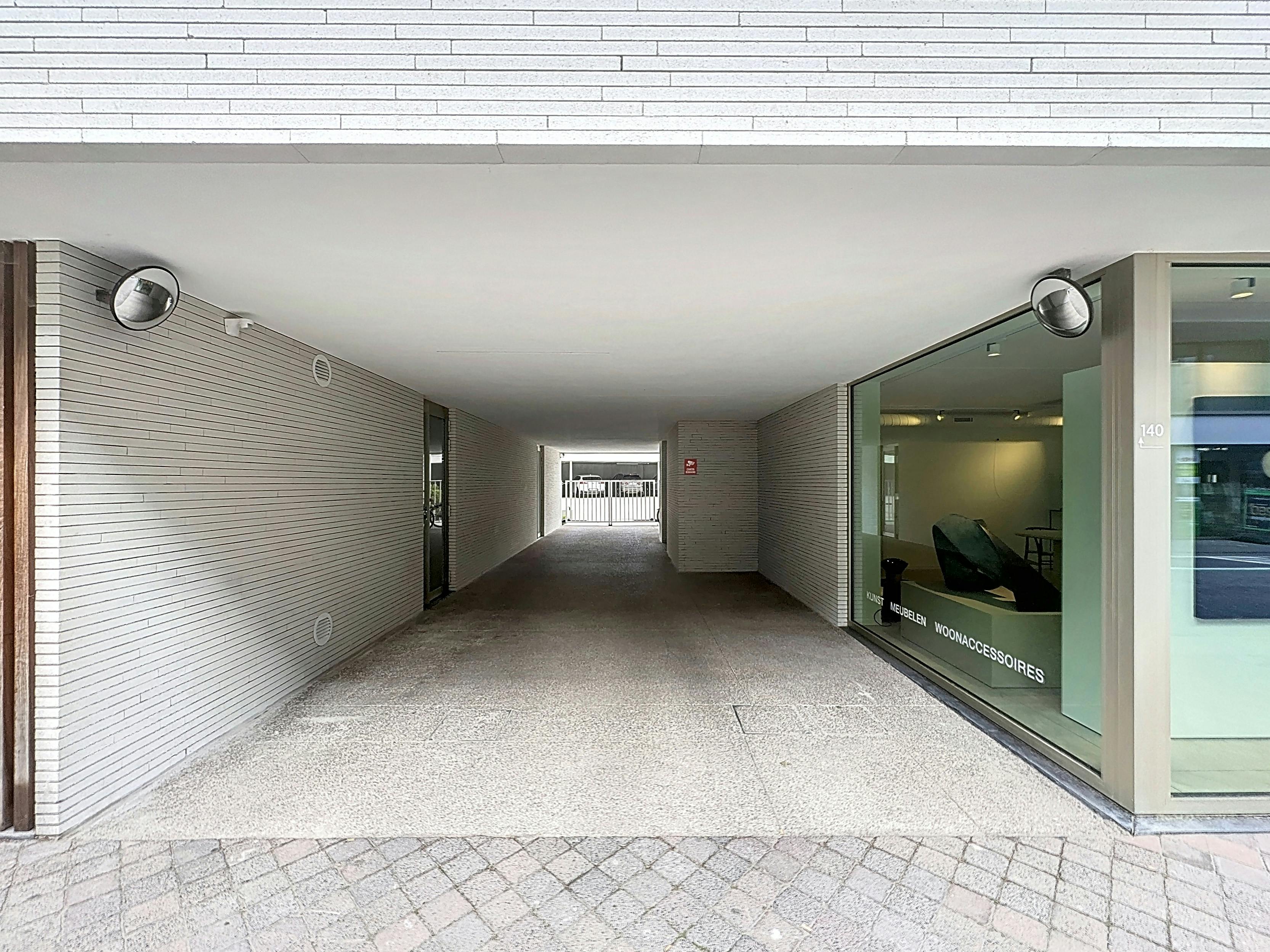 Private staanplaats te koop in centrum Waregem foto 7