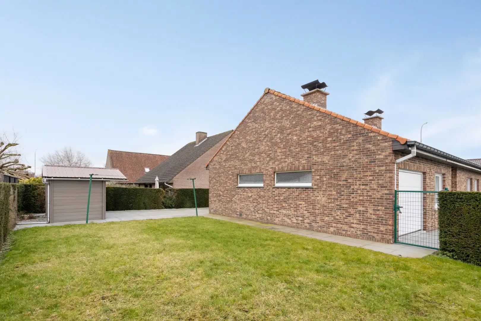 Uiterst verzorgde, gelijkvloerse villa met 2 slaapkamers en ruime garage! foto 23