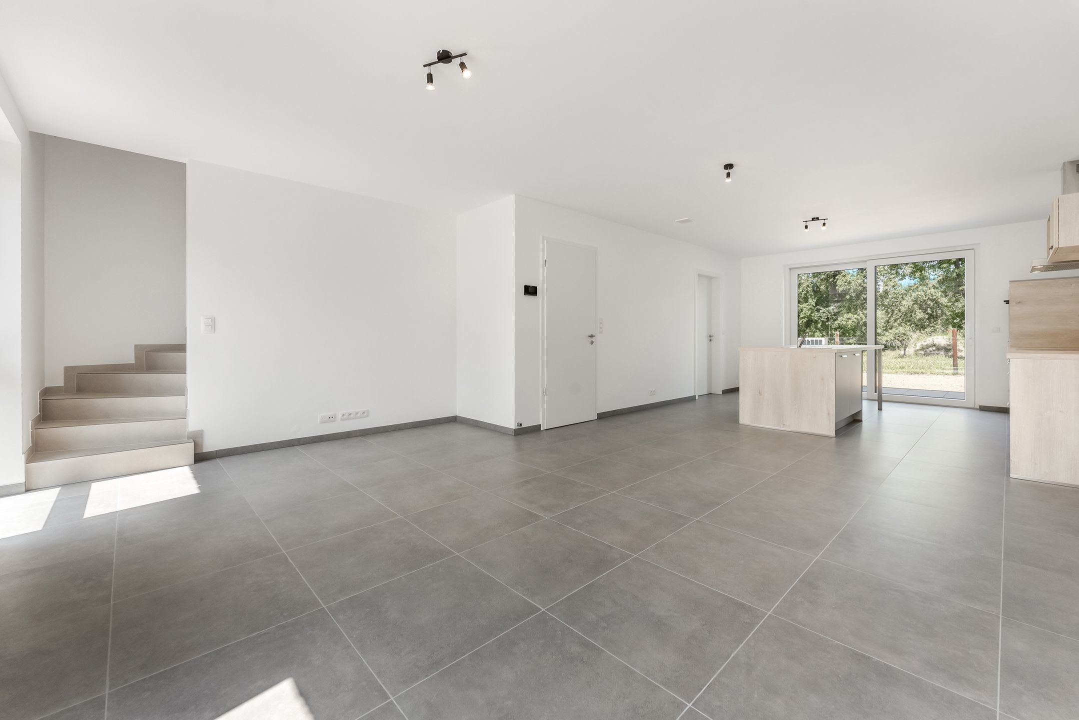 BEN-woning met dubbele garage  foto 2