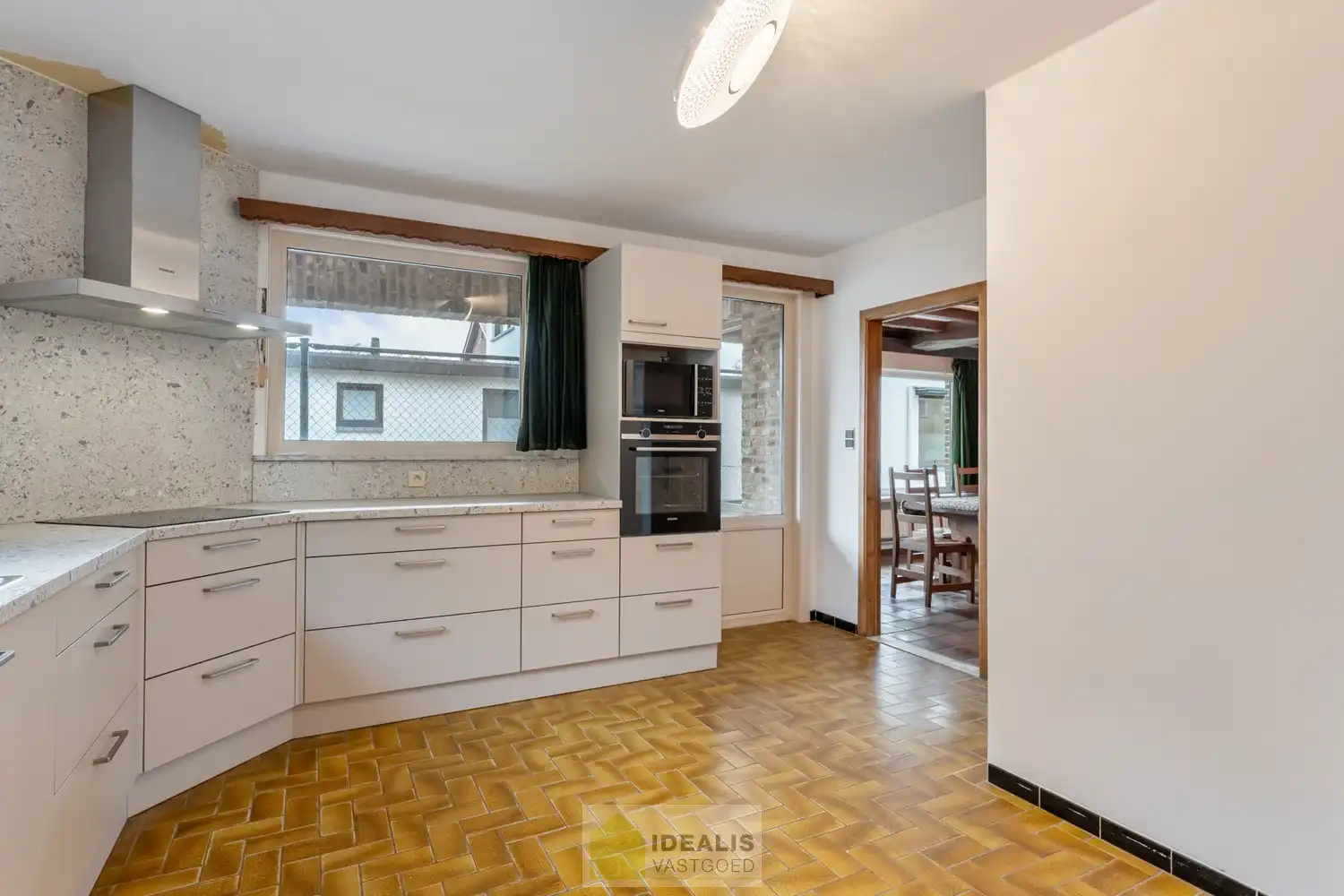 IDEALIS VASTGOED - EENGEZINSWONING MET 4 SLAAPKAMERS OP EEN AANGENAAM PERCEEL VAN 8A 71CA! foto 15