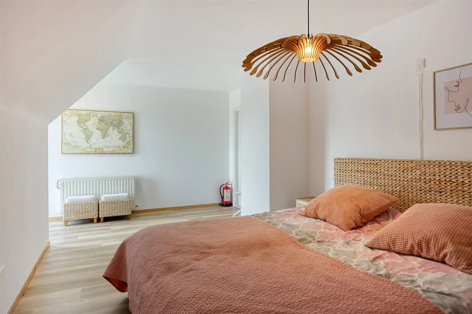 Instapklare tijdloze villa met 5 slpks op ca. 2000 m² foto 43