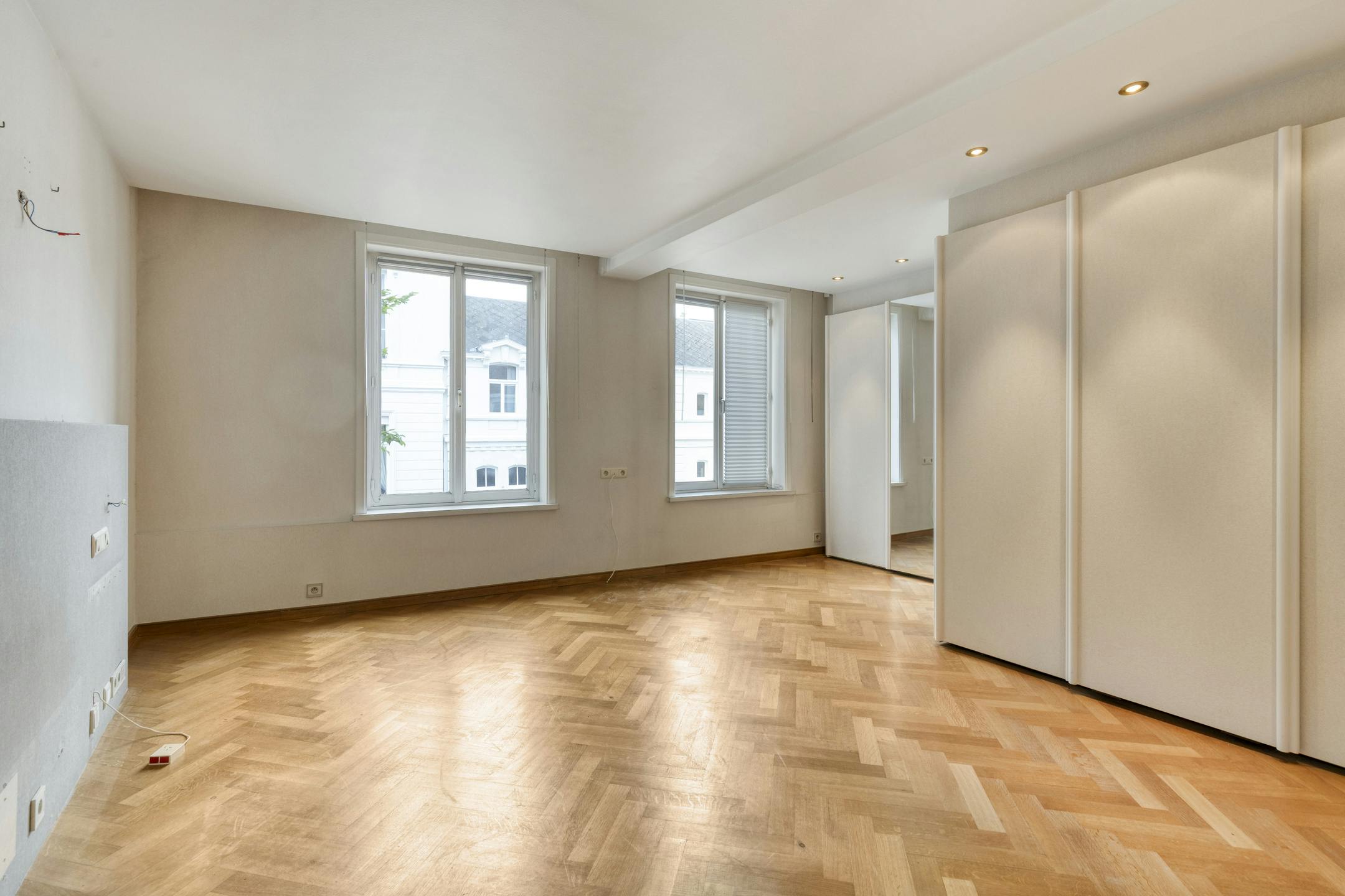 Woning met handelsgelijkvloers, atelier en garages te Veurne foto 19