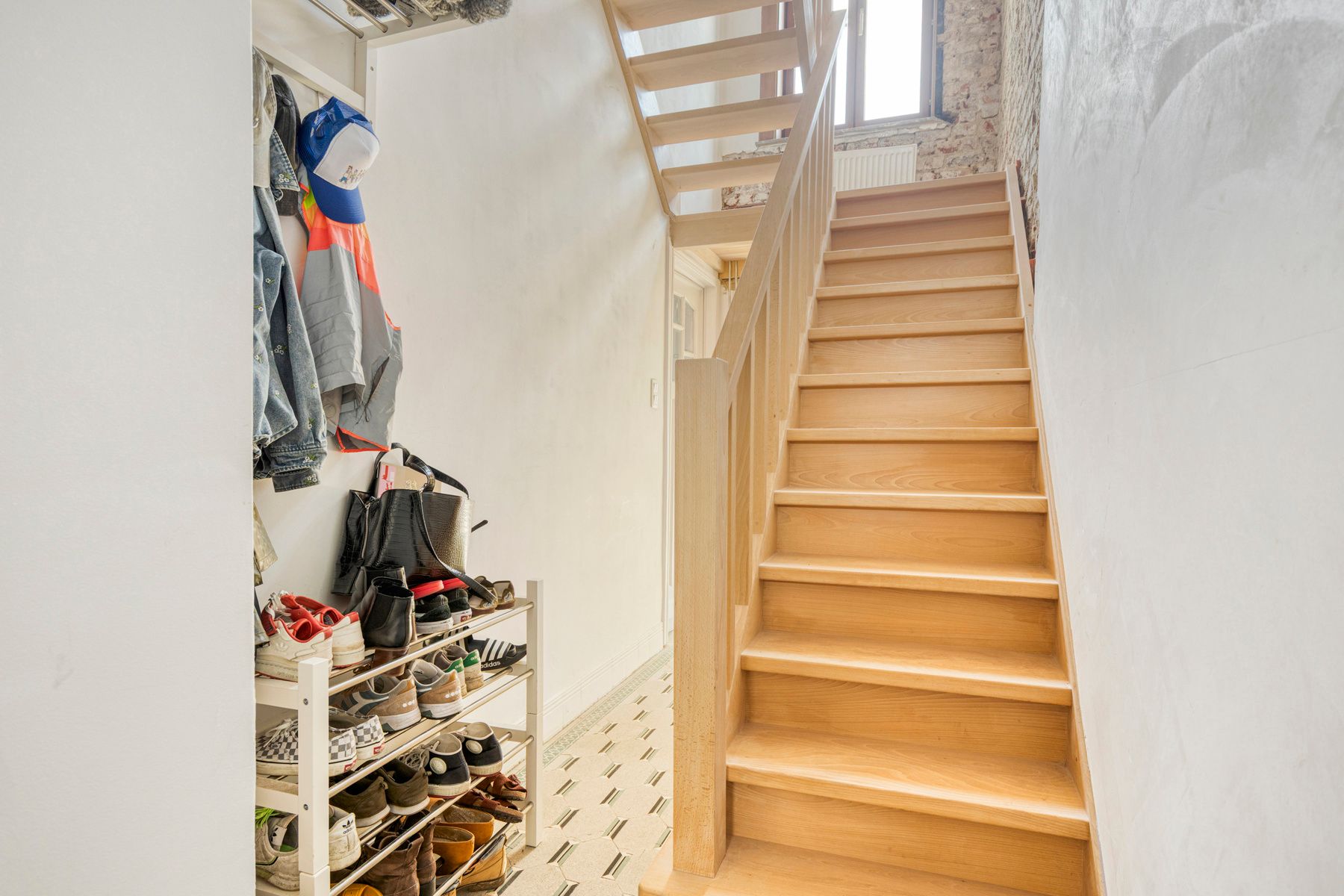 Charmante woning met naastgelegen bouwgrond foto 2