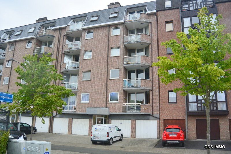 RUIM APPARTEMENT MET 2 SLPKS foto {{pictureIndex}}