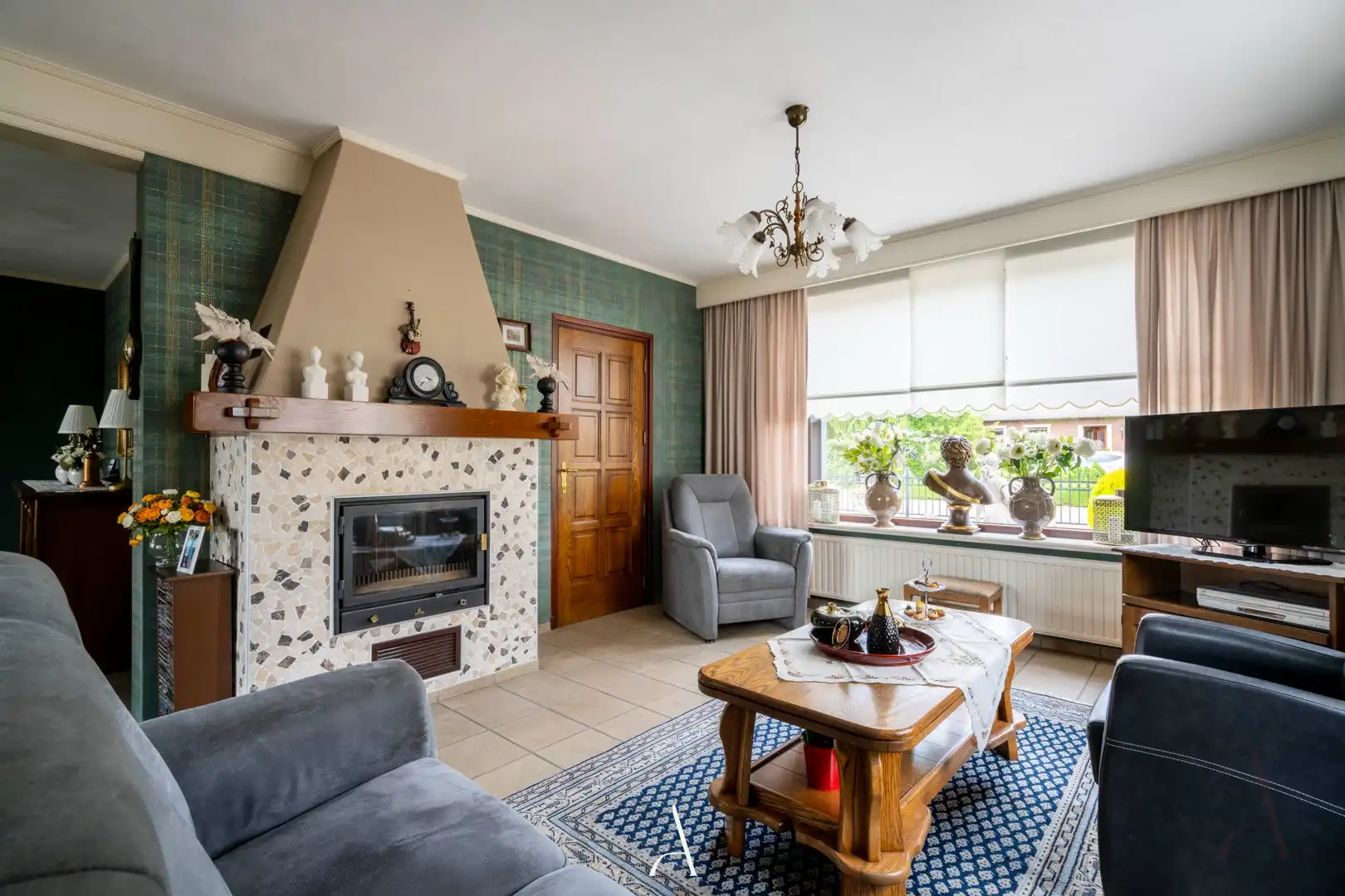 Instapklare gezinswoning met verwarmd zwembad en levensbestendige indeling op 840 m² foto 6