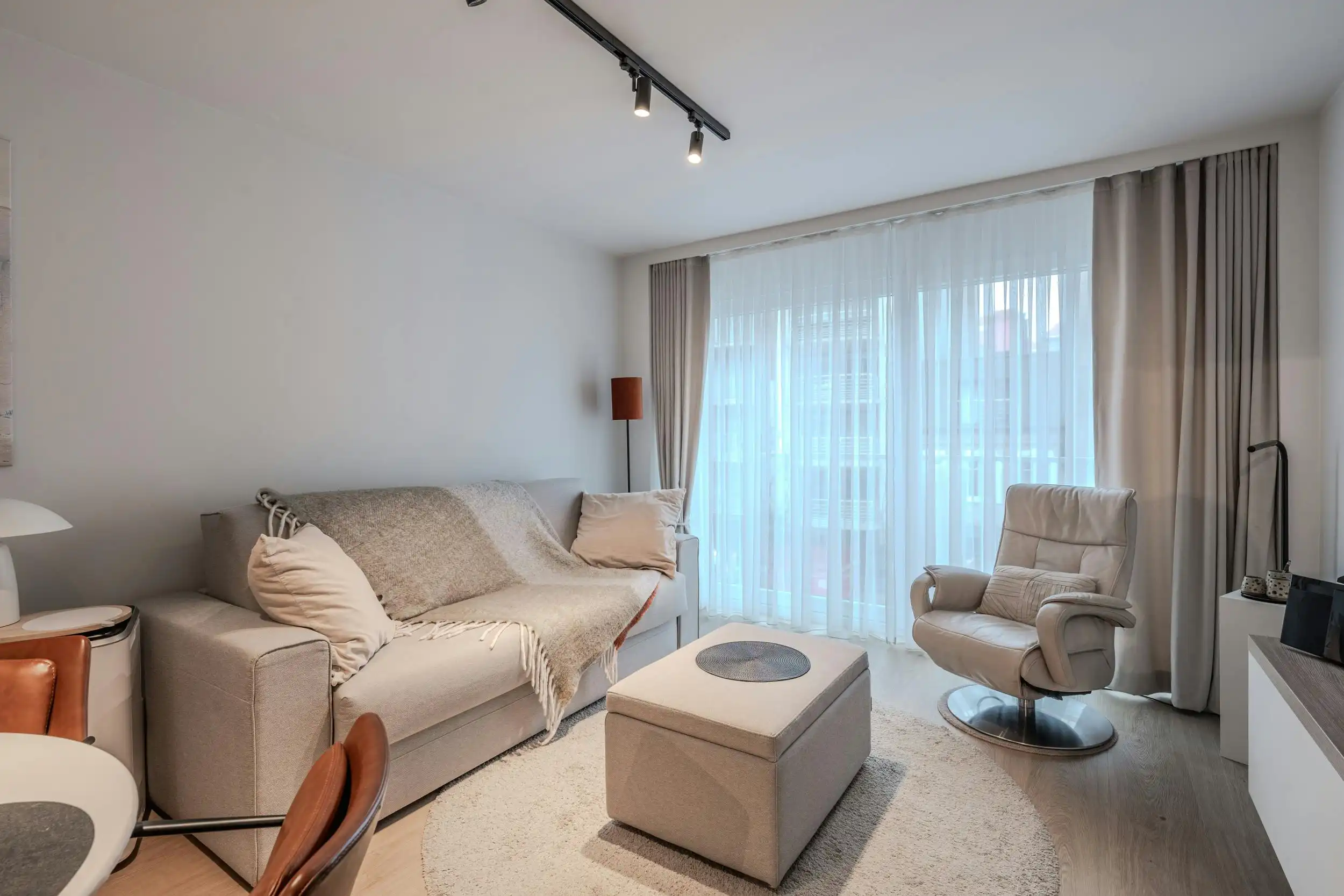 Stijlvol gerenoveerde studio op toplocatie foto 10