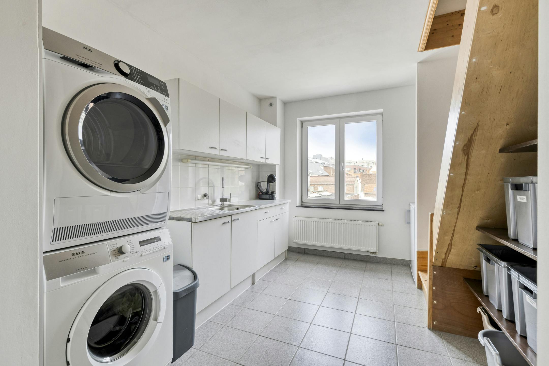 Instapklare woning met 4 slaapkamers in het centrum van Roeselare! foto 7