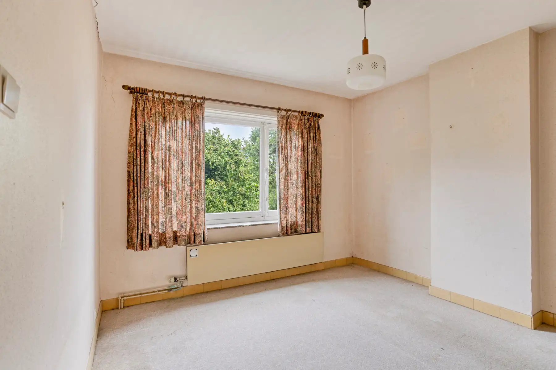 Charmante te renoveren woning met tuin in Appelterre foto 17