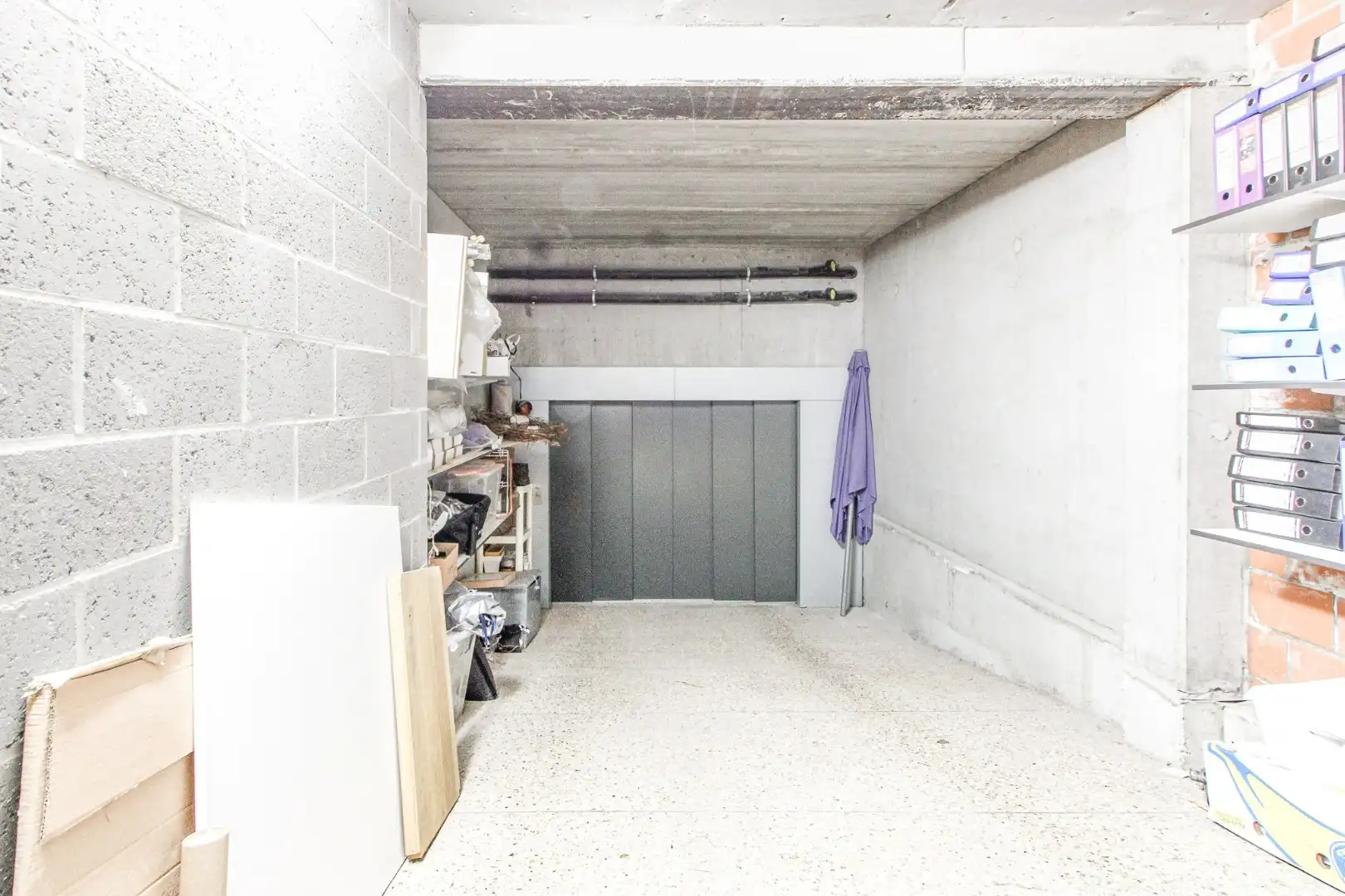 Zeer centraal gelegen handelspand op Lippenslaan 207, 306m² glv plus mezzanine, kelder en garage foto 24