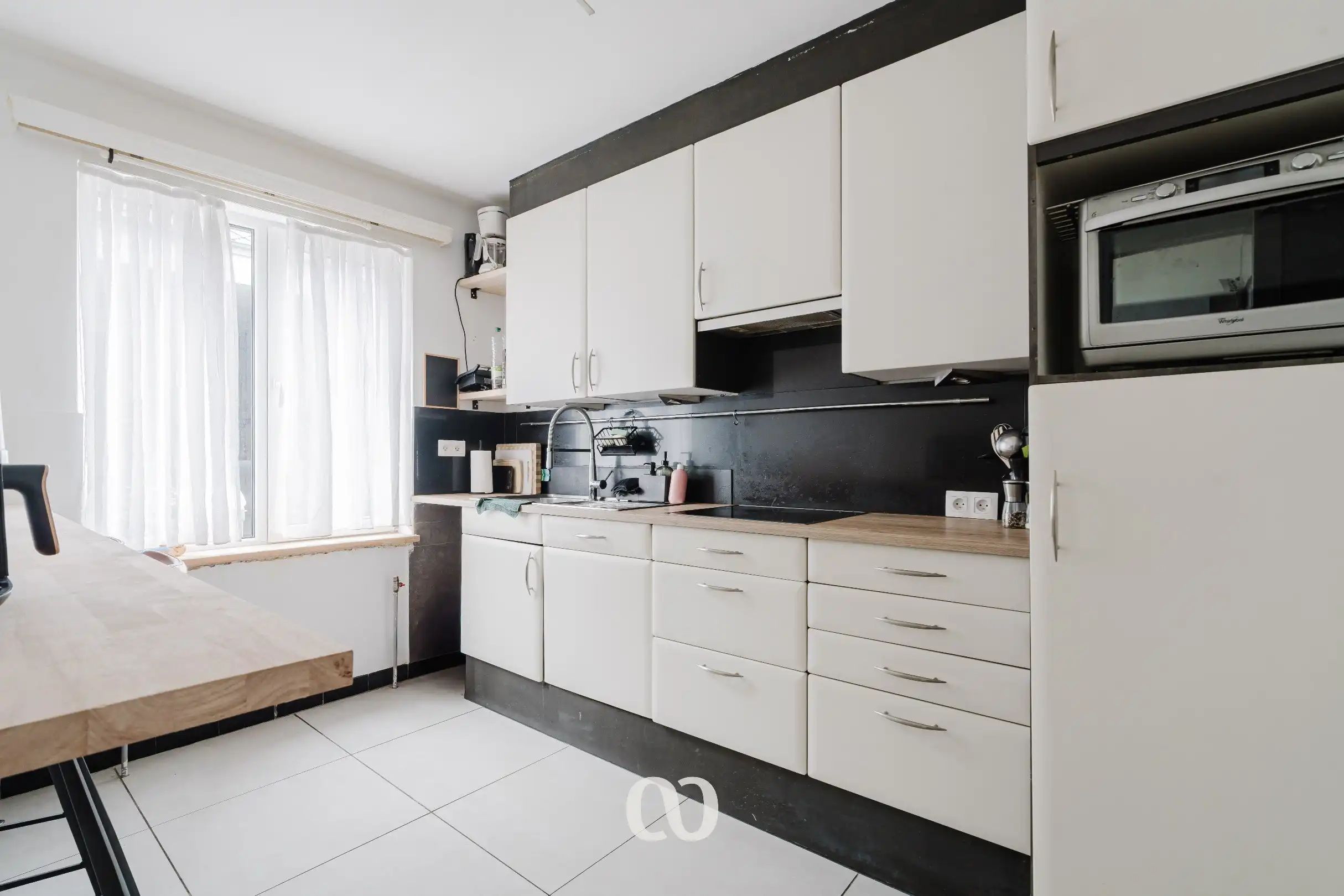Gerenoveerd, ruim appartement op centrale ligging foto 3