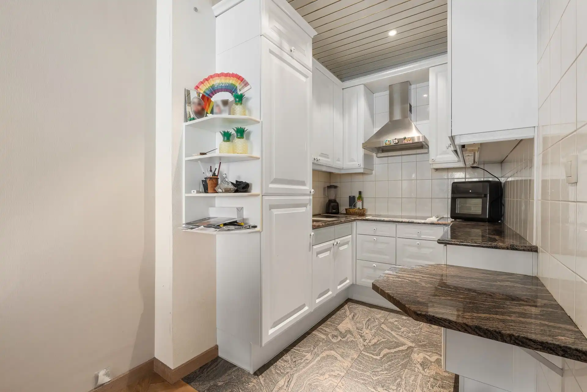 Appartement centraal gelegen met ondergrondse staanplaats foto 4