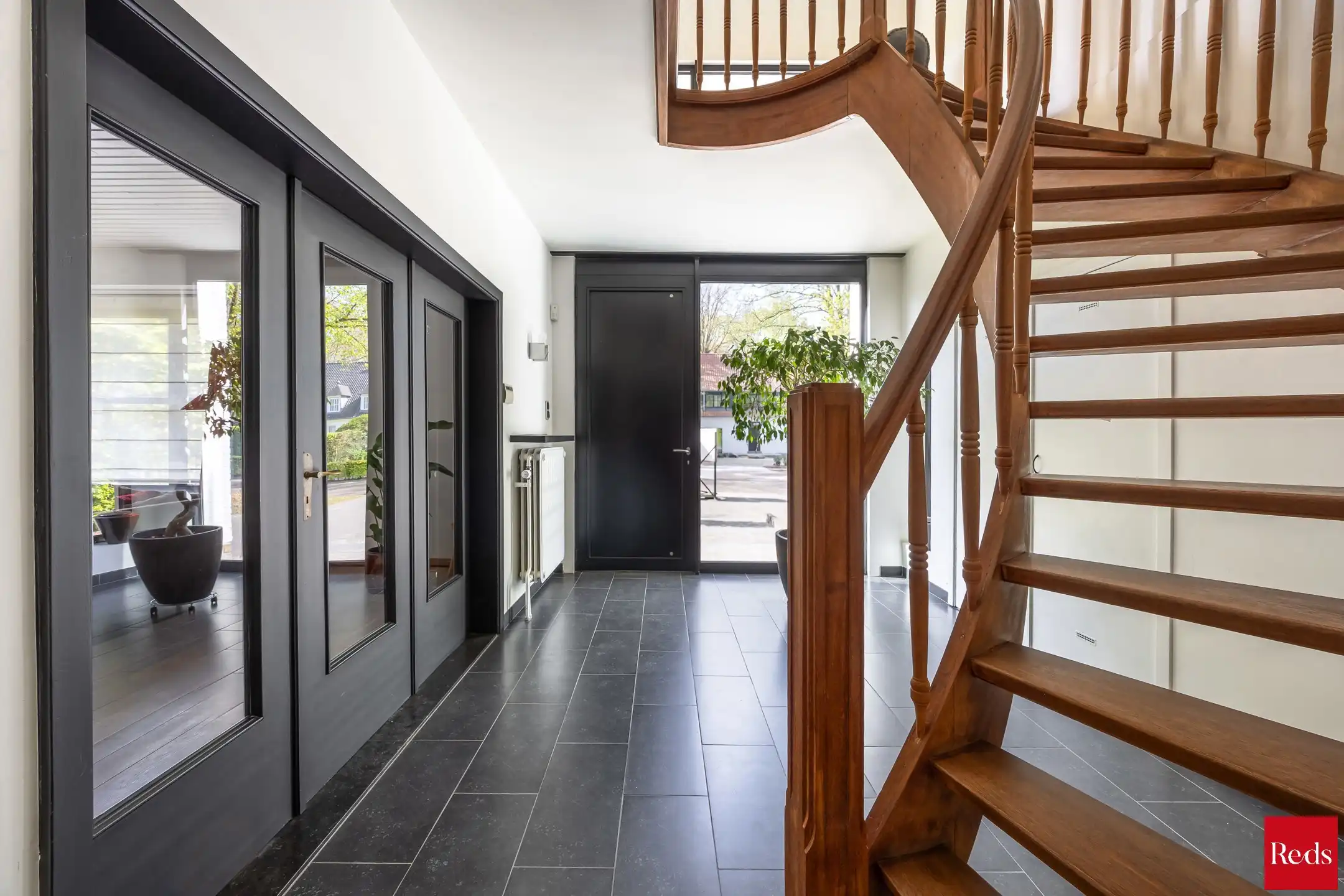 Instapklare villa te koop op een perceel van 1.100 m² foto 20