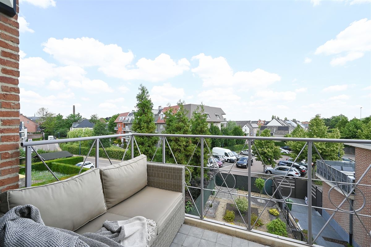 Stijlvol appartement met 2 slaapkamers, 2 terrassen en garageplaats foto 21