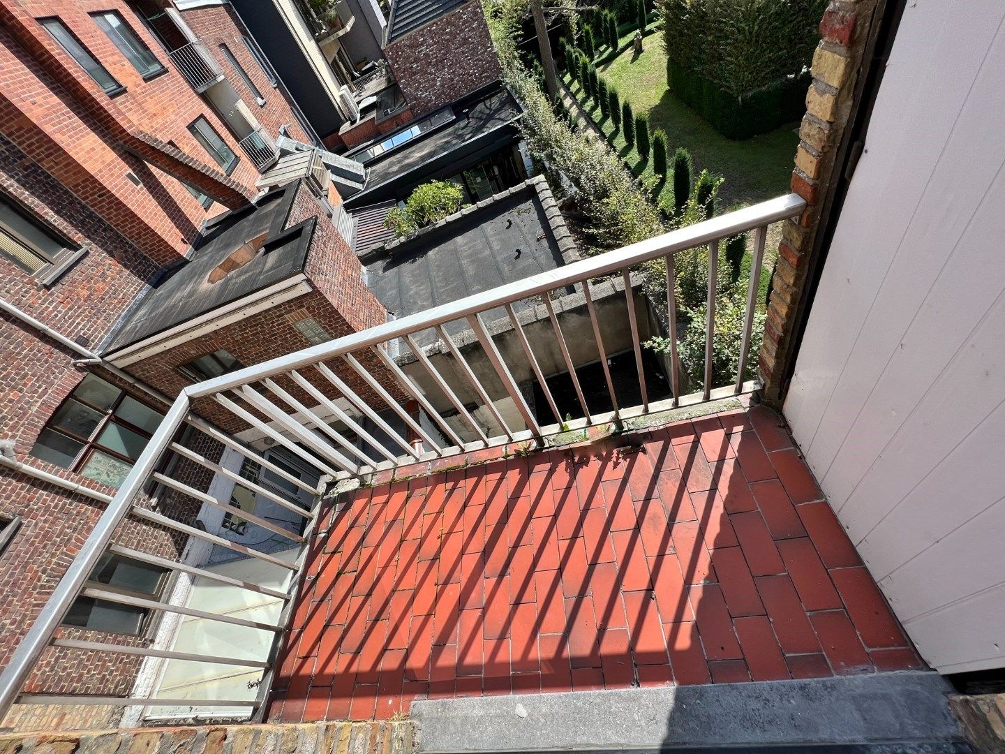 Appartement met terras op wandelafstand van de markt. foto 9