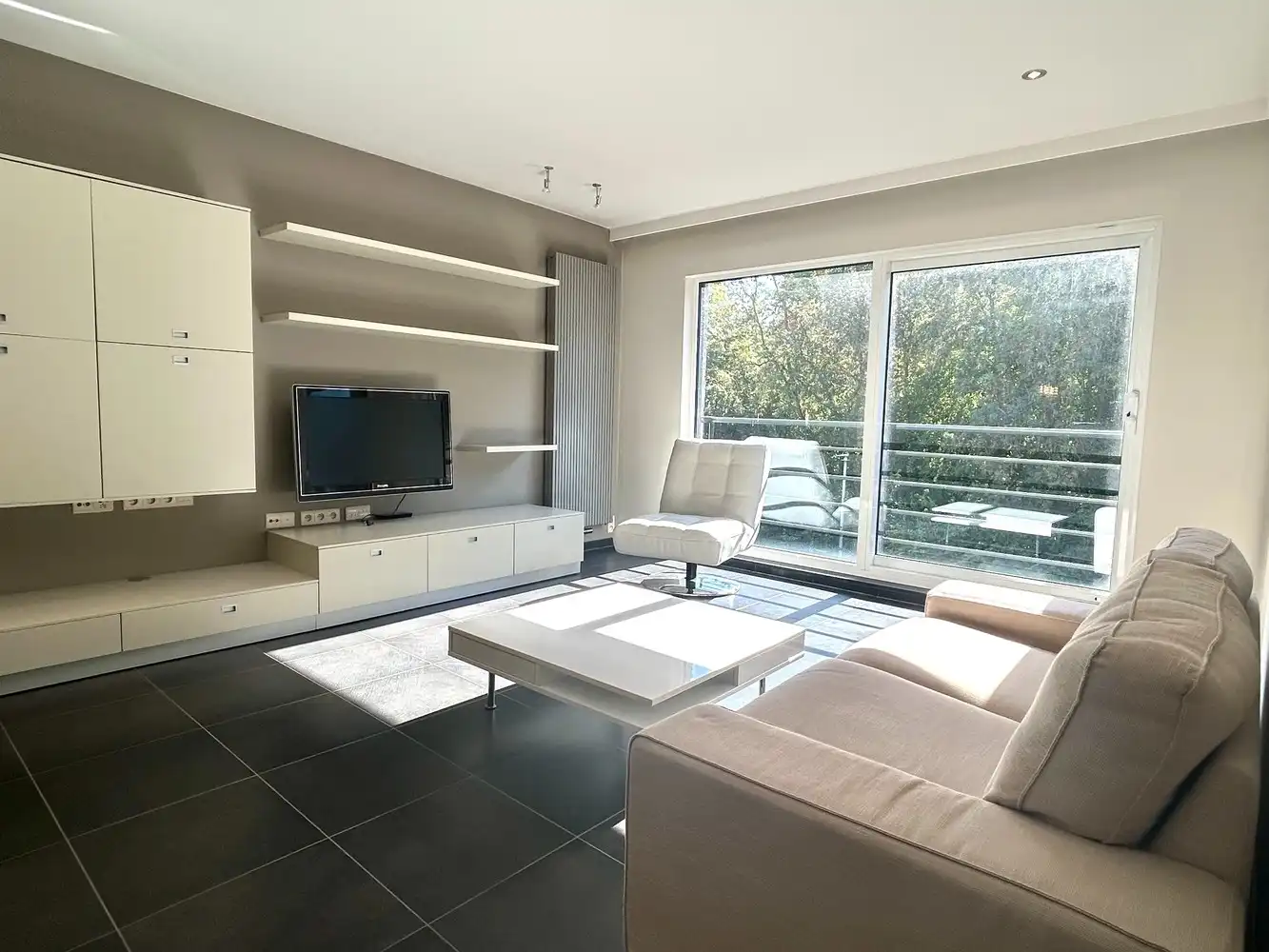Modern appartement met 2 slaapkamers en garagebox te Leuven foto 4