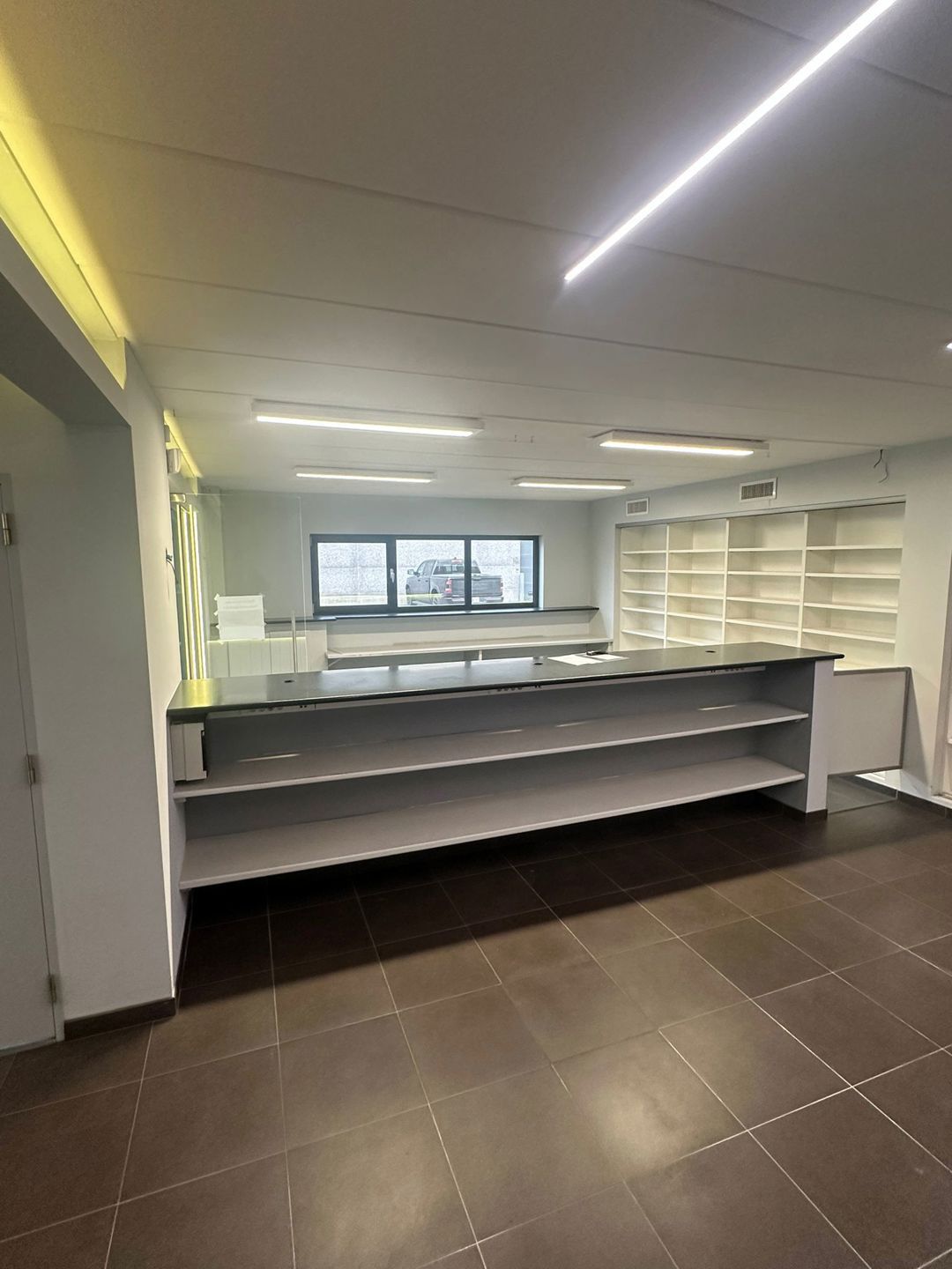 Bedrijfsvastgoed te huur foto 3