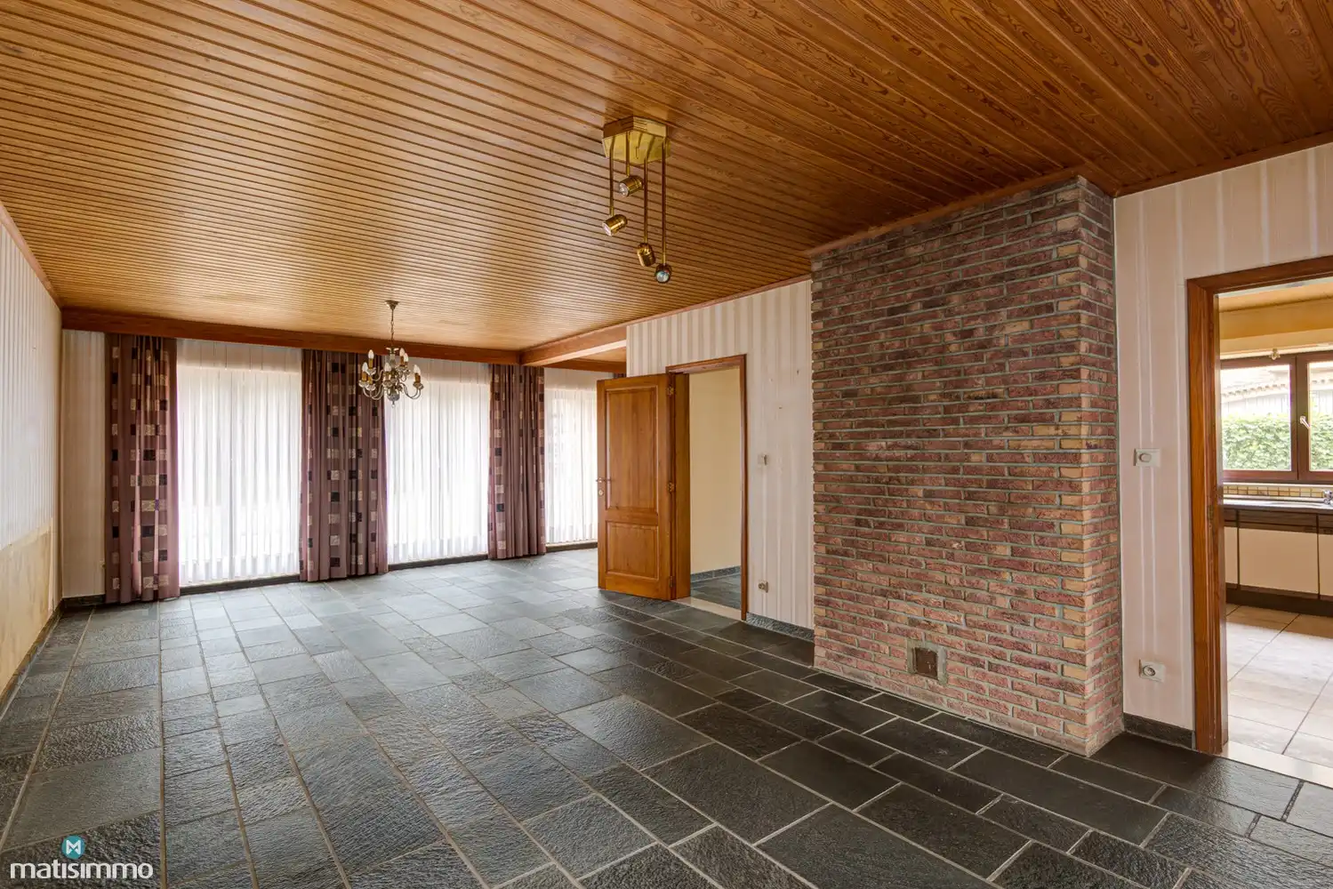 VOLLEDIG ONDERKELDERDE WONING MET 3 TOT 5 SLAAPKAMERS, GARAGE EN ZICHT OP HET GROEN TE KLEINE-SPOUWEN foto 8
