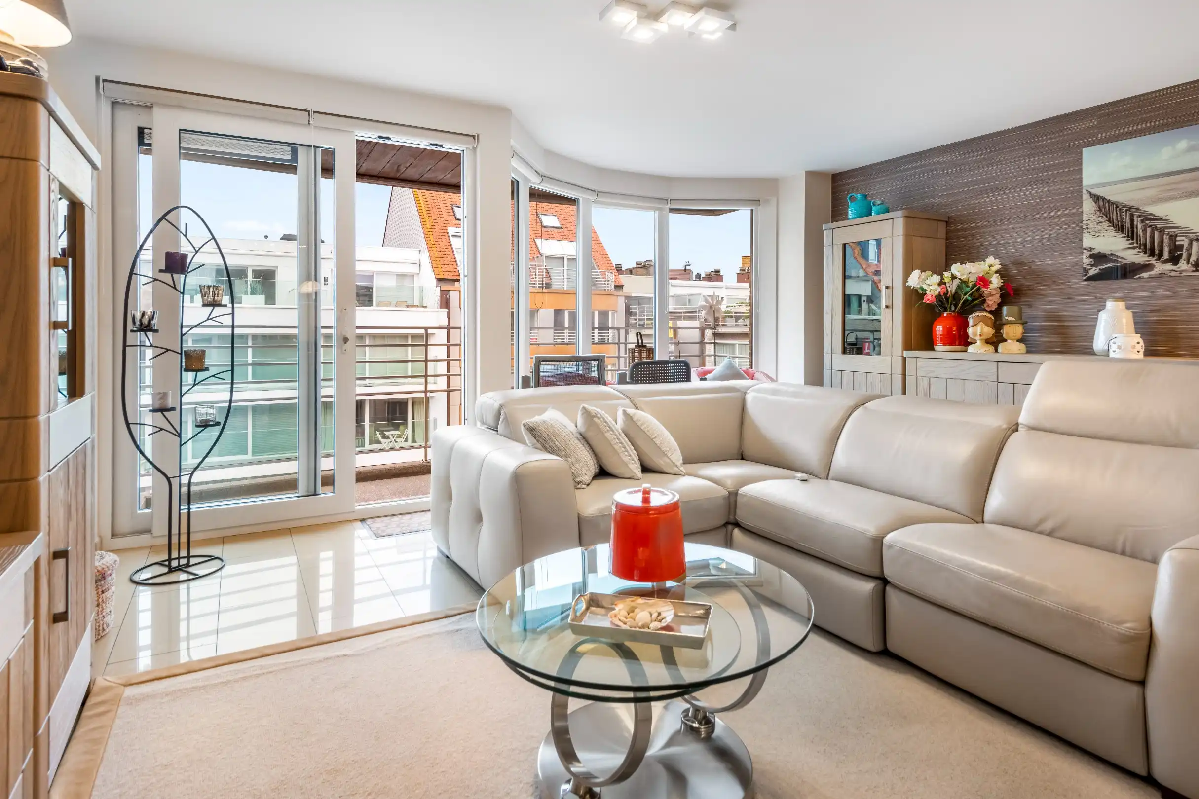 Aangenaam appartement gelegen in een kleine residentie op de Lippenslaan vlakbij de Zeedijk. foto 4