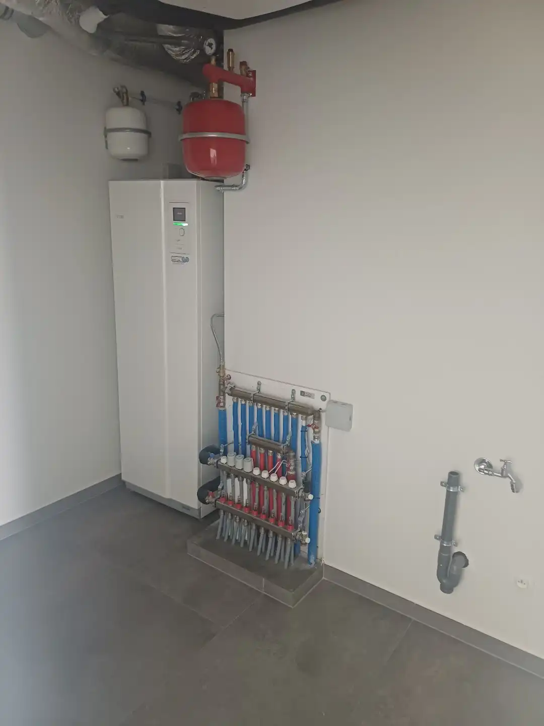 Instapklaar energieneutraal 2 slaapkamer nieuwbouw-appartement in Neerpelt centrum foto 6