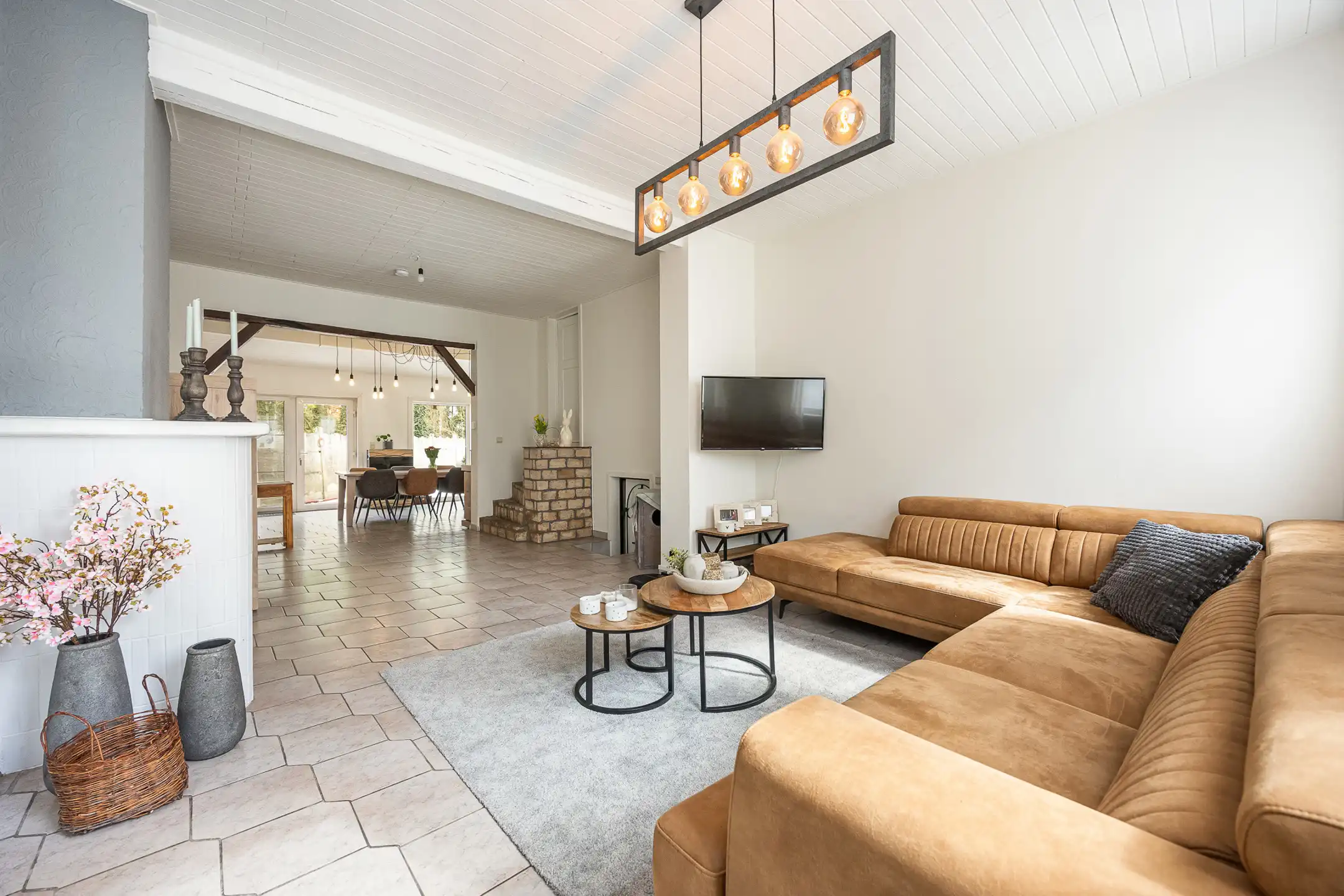 Instapklare woning met 4 slpks en tuin nabij centrum Beerse foto 6