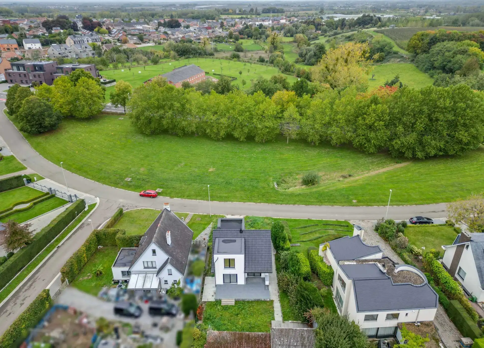 Eigentijdse woning met tuin in rustige omgeving foto 30