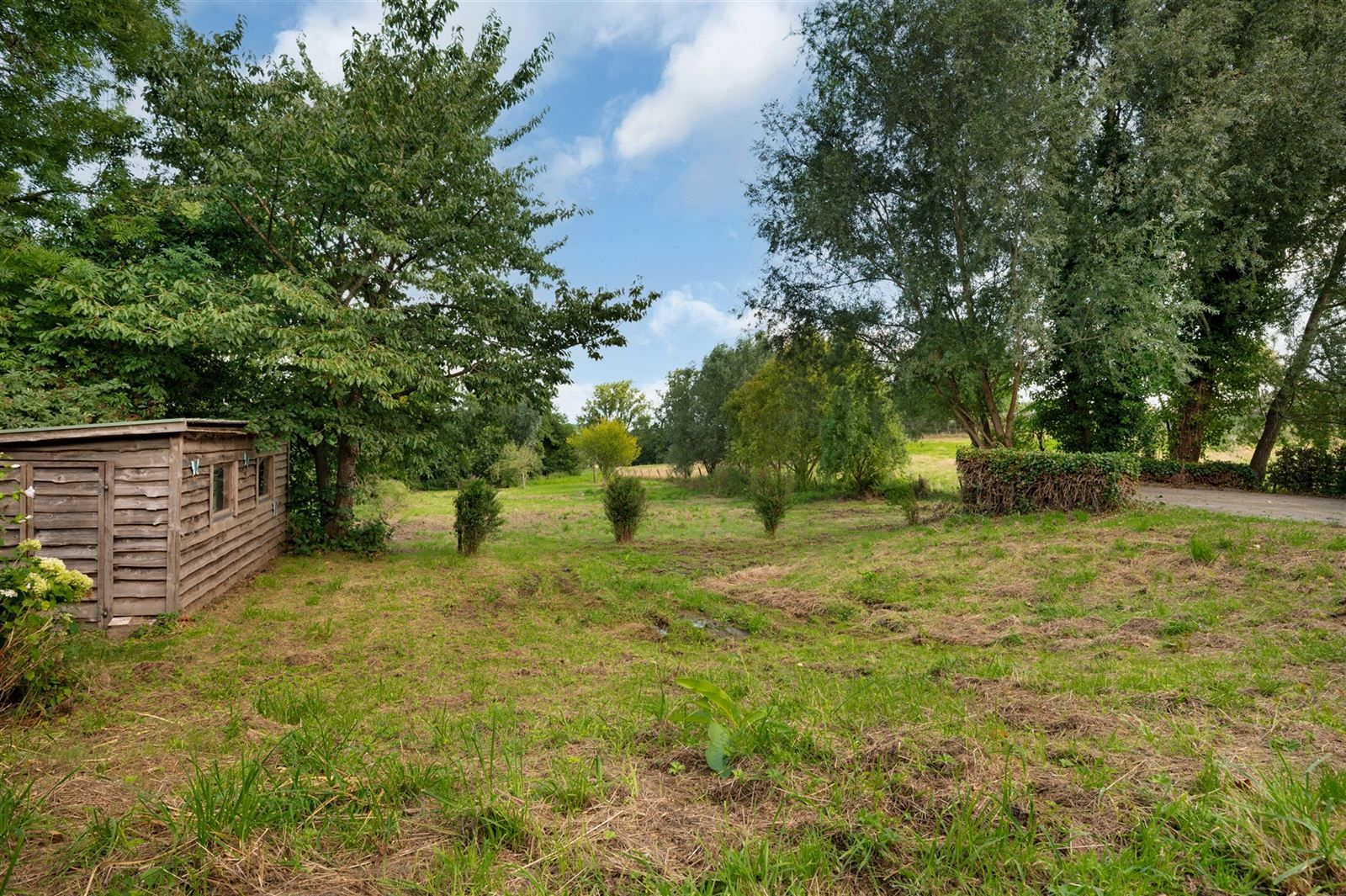 Instapklare, recent gerenoveerde villa te Zwalm! foto 3