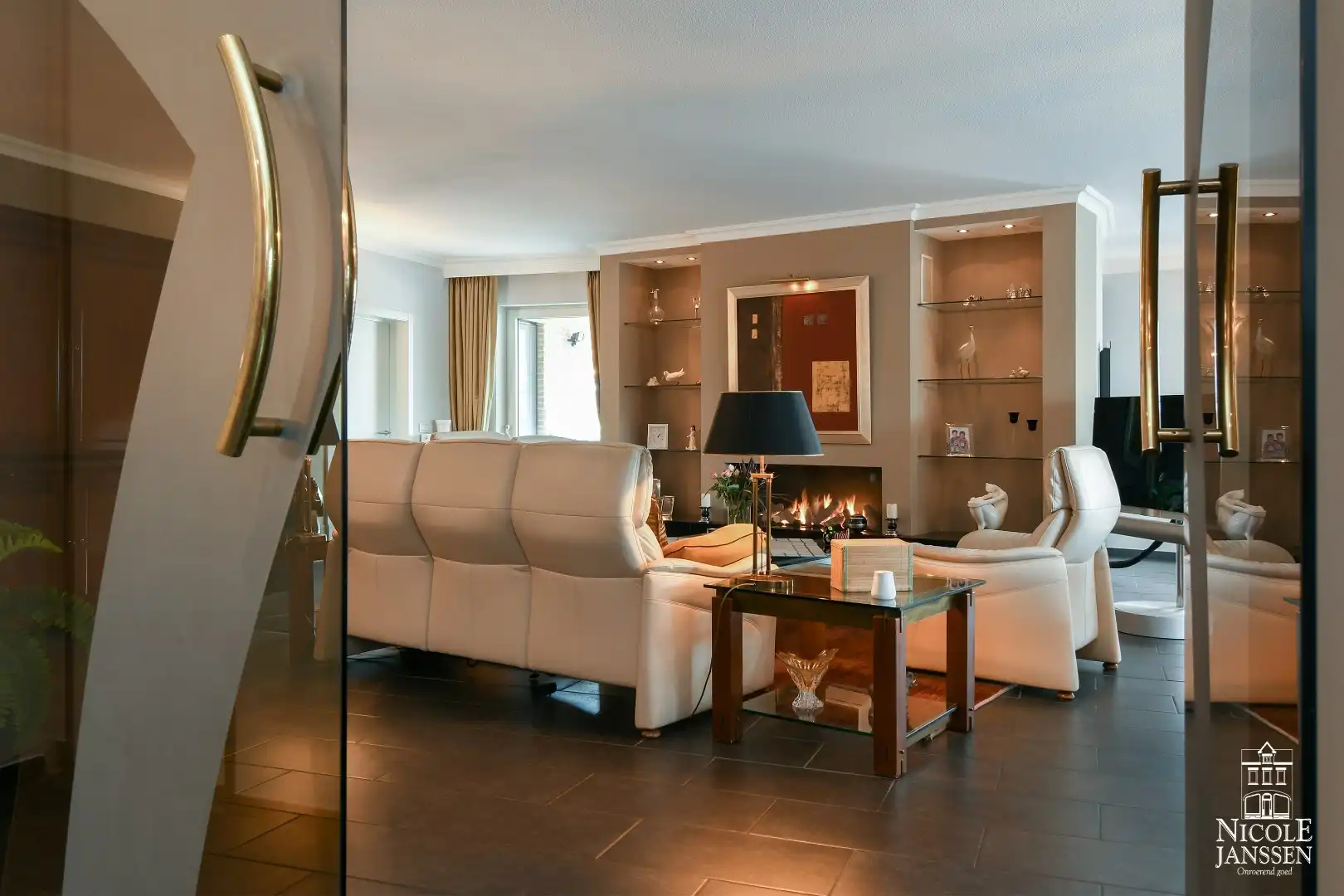 Ruim en luxueus appartement van 190m² met twee mooie terrassen en garage foto 3