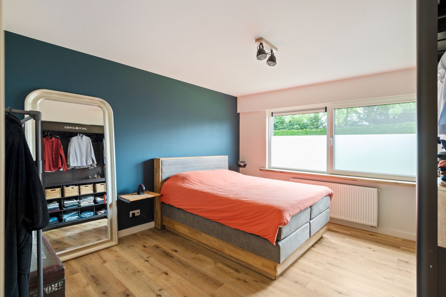 Instapklaar, lichtrijk gelijkvloersappartement met terras op topligging foto 5