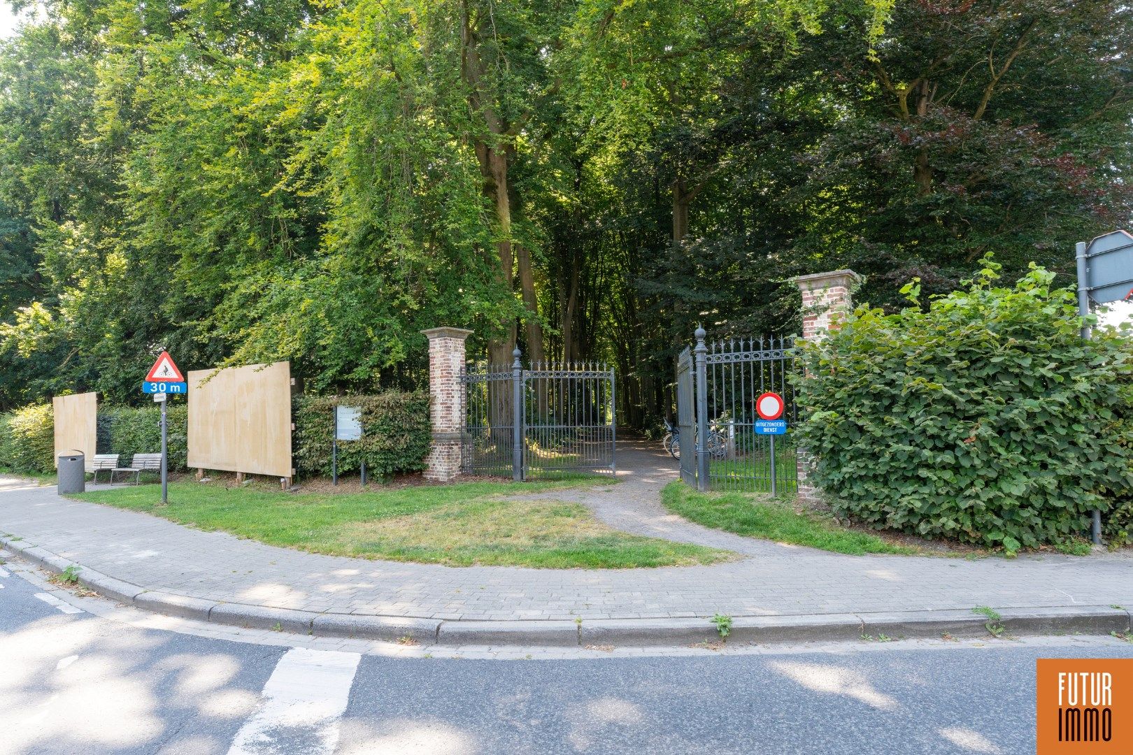 Mooi gelegen perceel bouwgrond met afbraakwoning aan Sterrebos foto 5