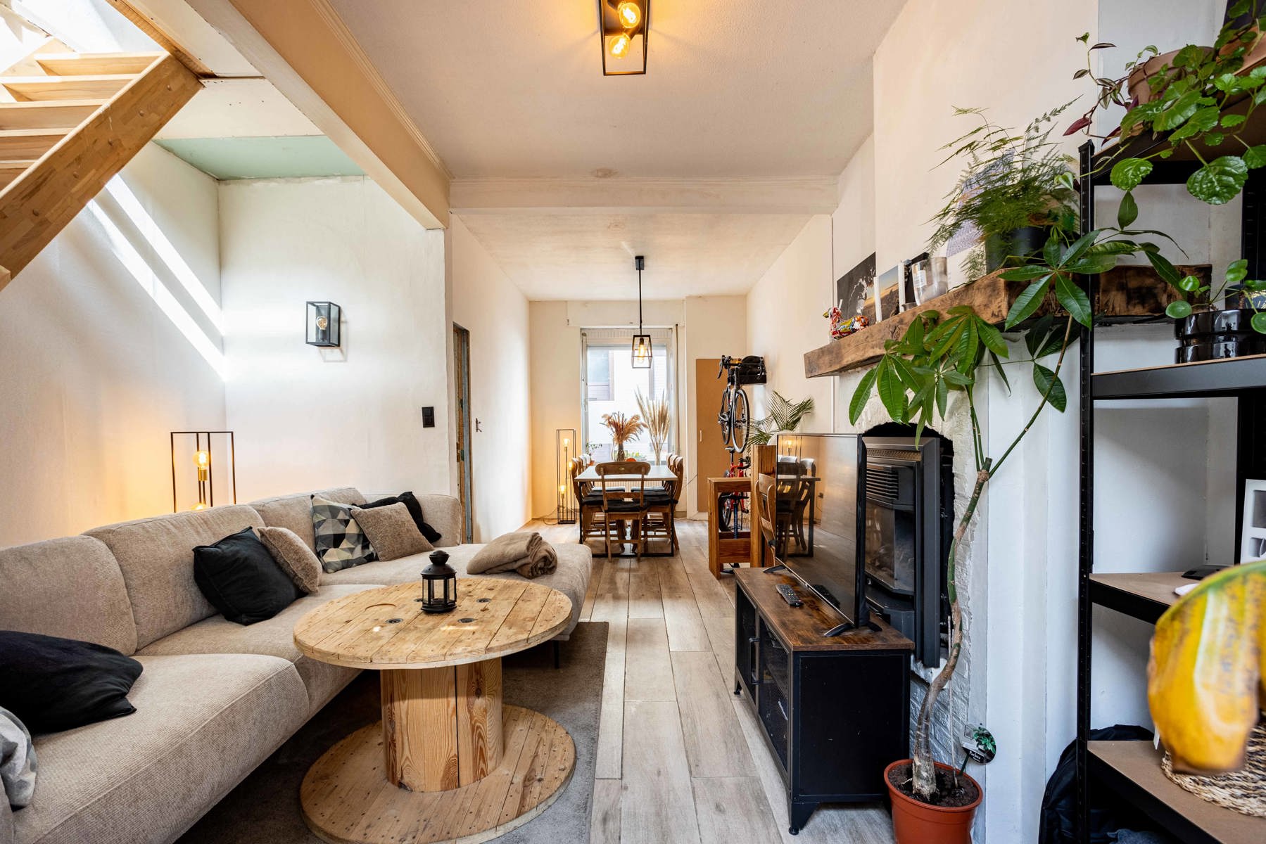 Te koop - Leuke rijwoning met 3 ruime slaapkamers foto 4
