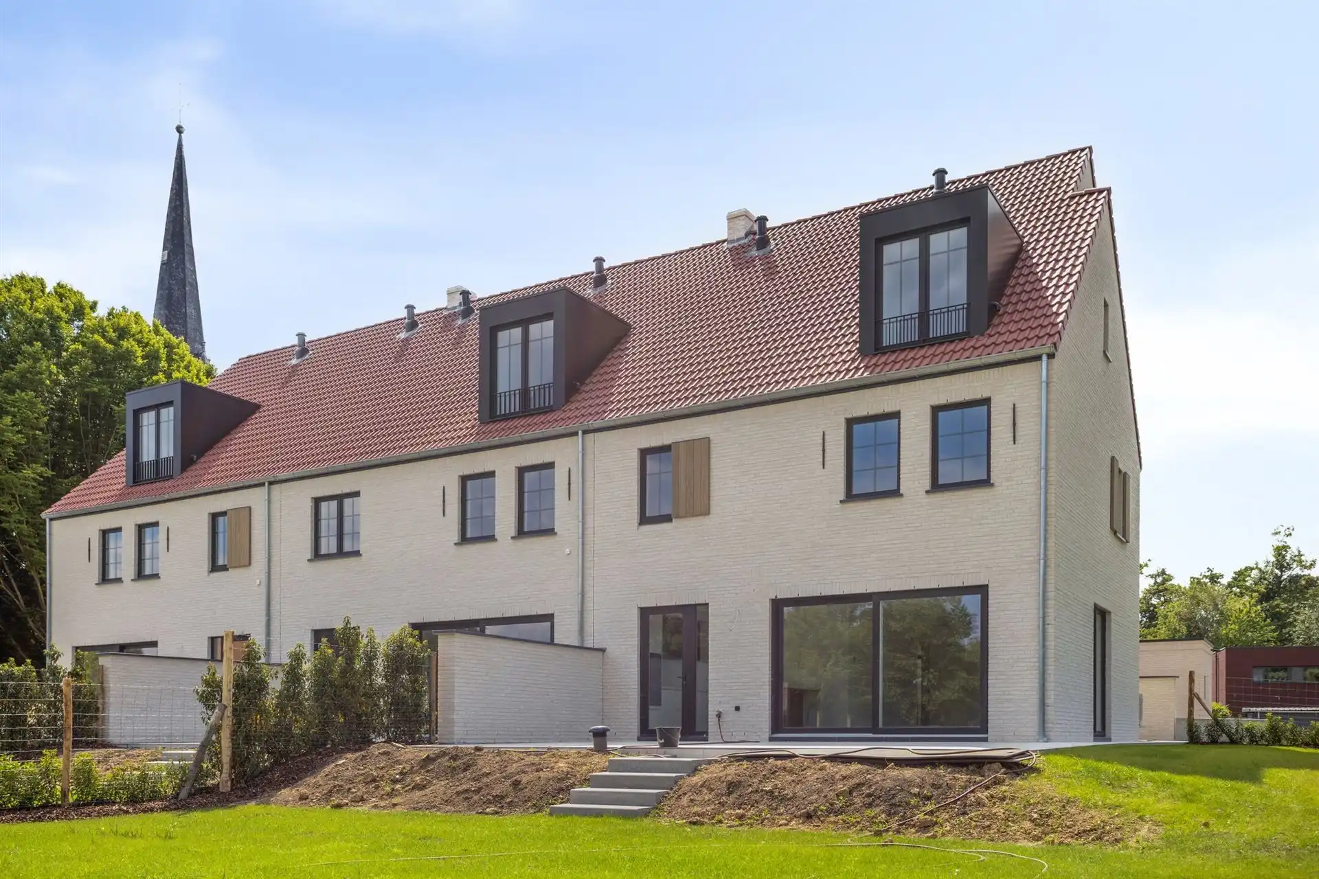 Prachtige nieuwbouw in rustige straat foto 36