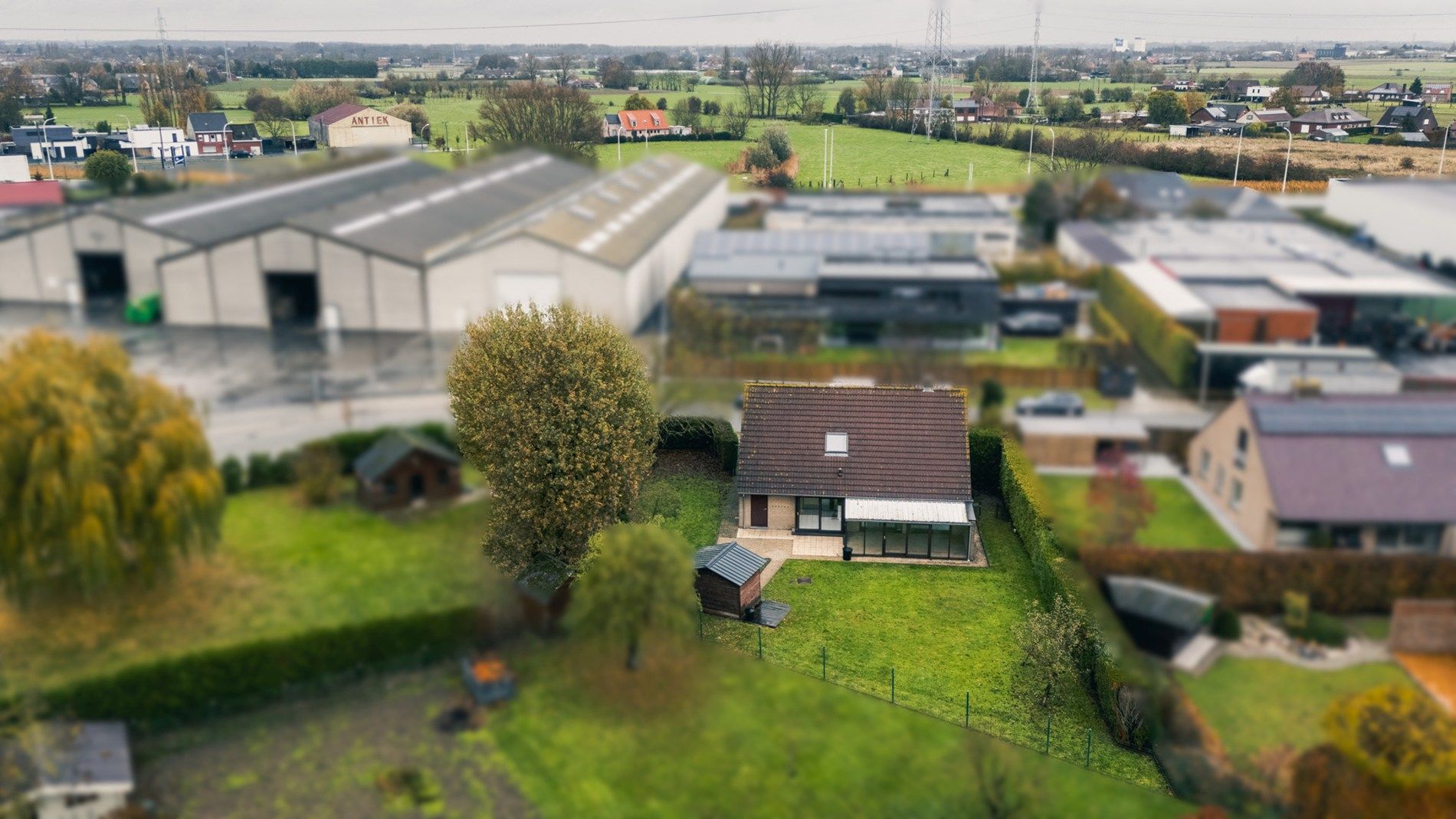 Open bebouwing op 950 m² met 4 kamers en garage foto 7