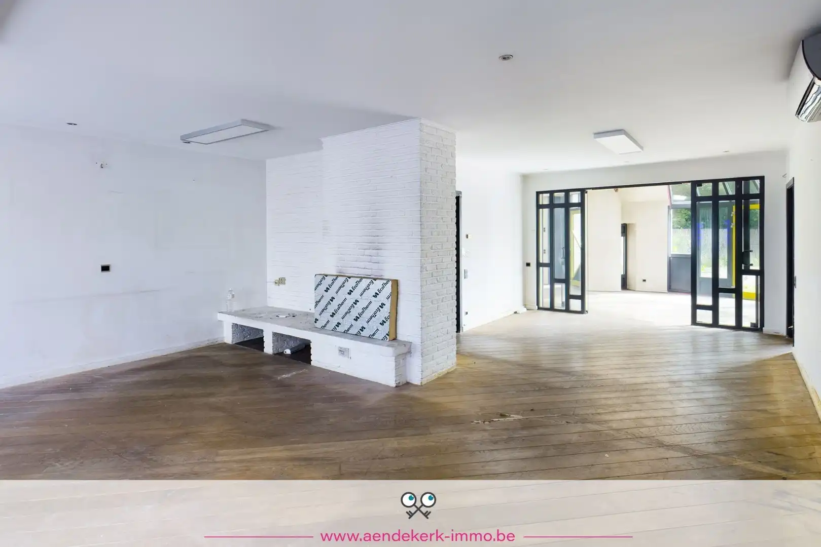 Woning met handelsruimte in het centrum van Kinrooi foto 13