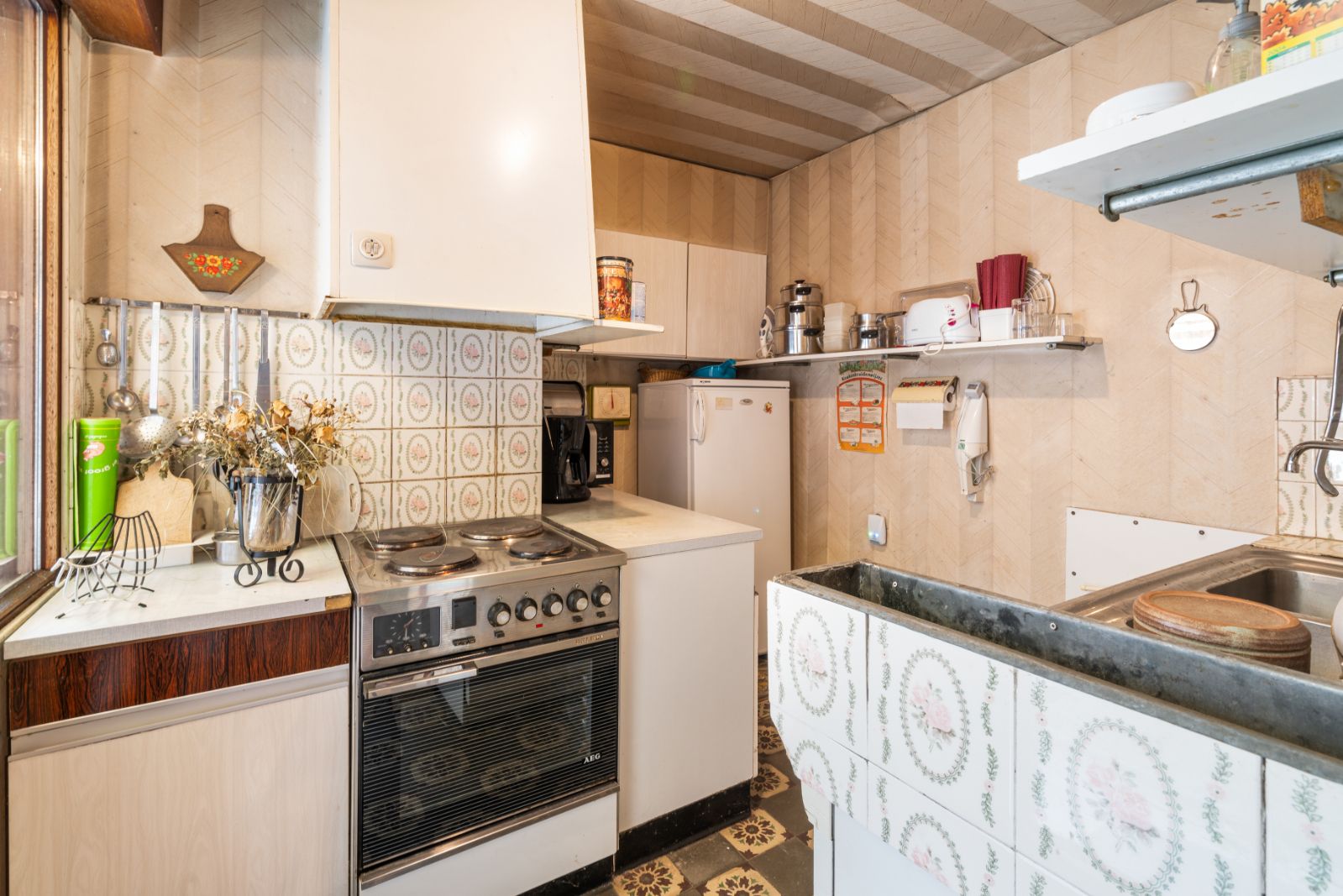 Mis deze knaller van een te renoveren woning niet op 693 m²! foto 9