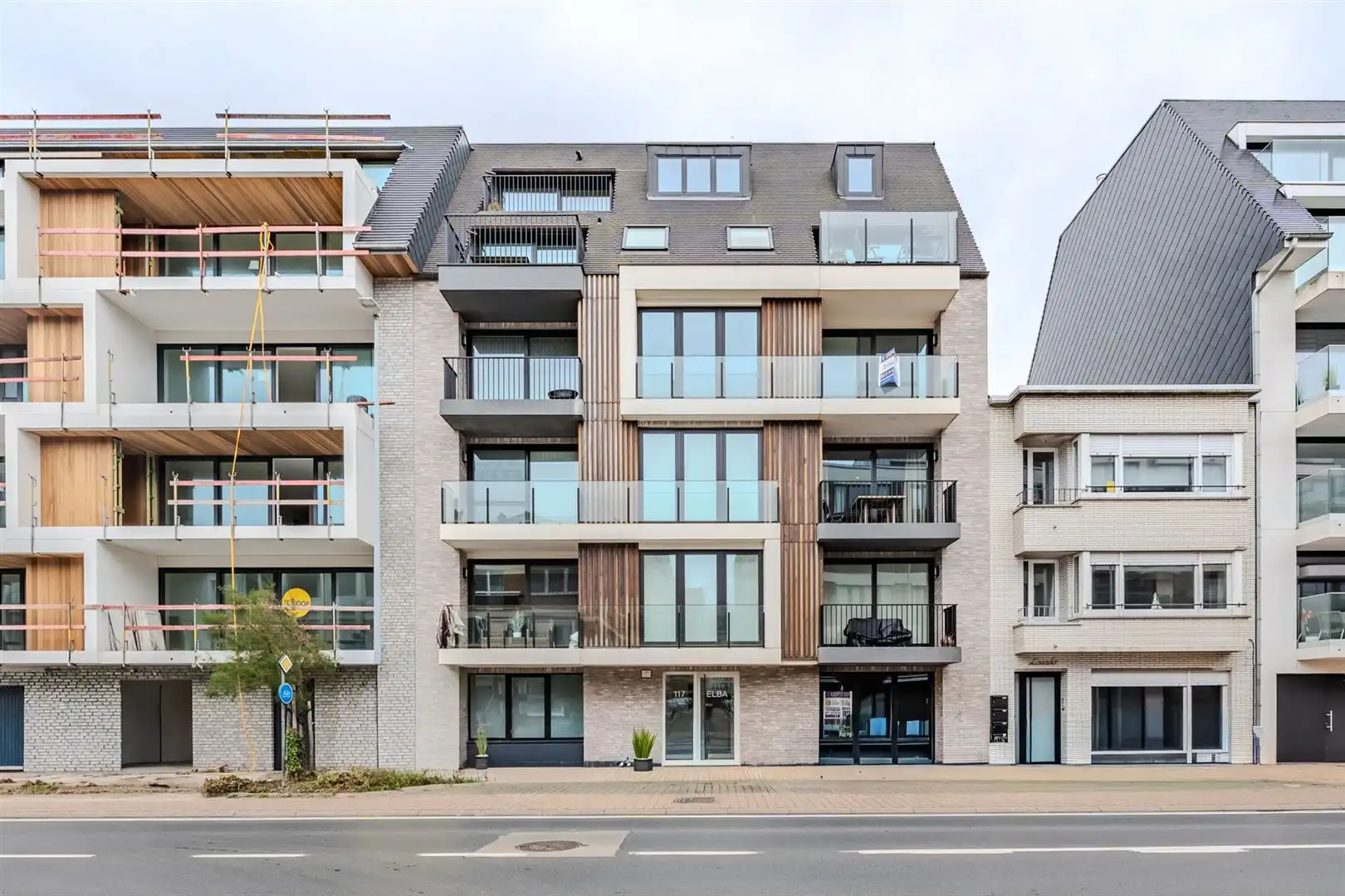 gelijkvloers appartement foto {{pictureIndex}}