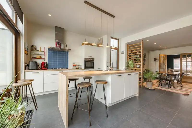 Verborgen parel met 3 slaapkamers en garage in Deerlijk TE KOOP! foto 8