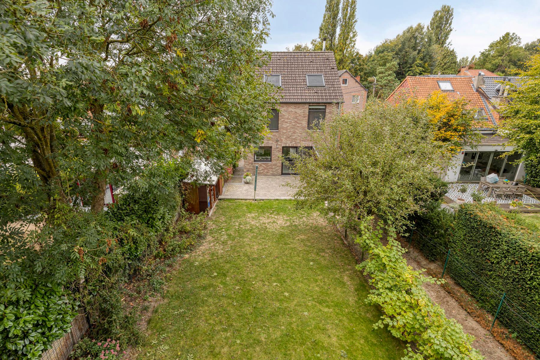 Karaktervolle en instapklare woning in het hart van Dilbeek foto 28