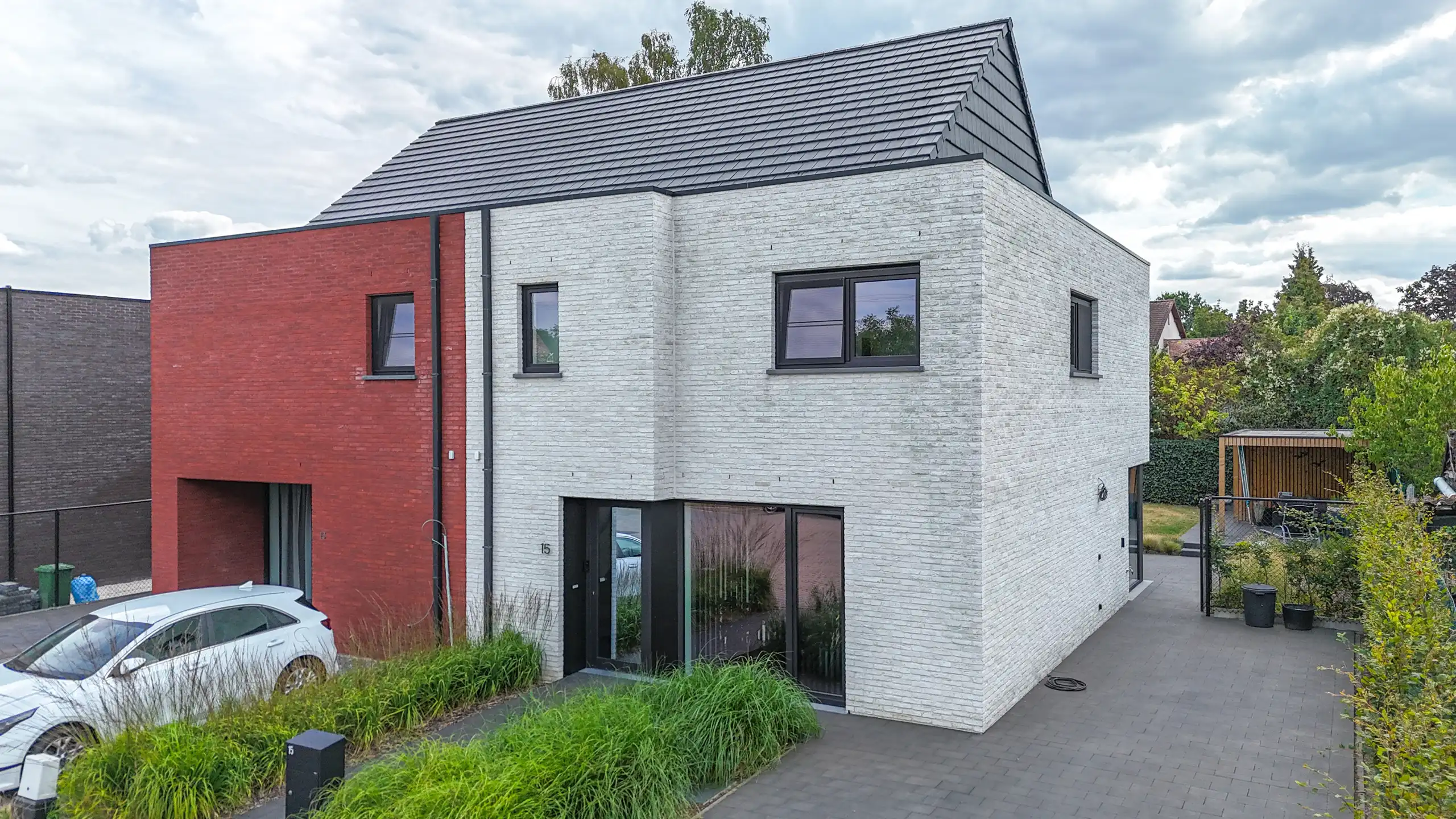 Moderne halfopen woning met 3 slpks en tuin! foto 31